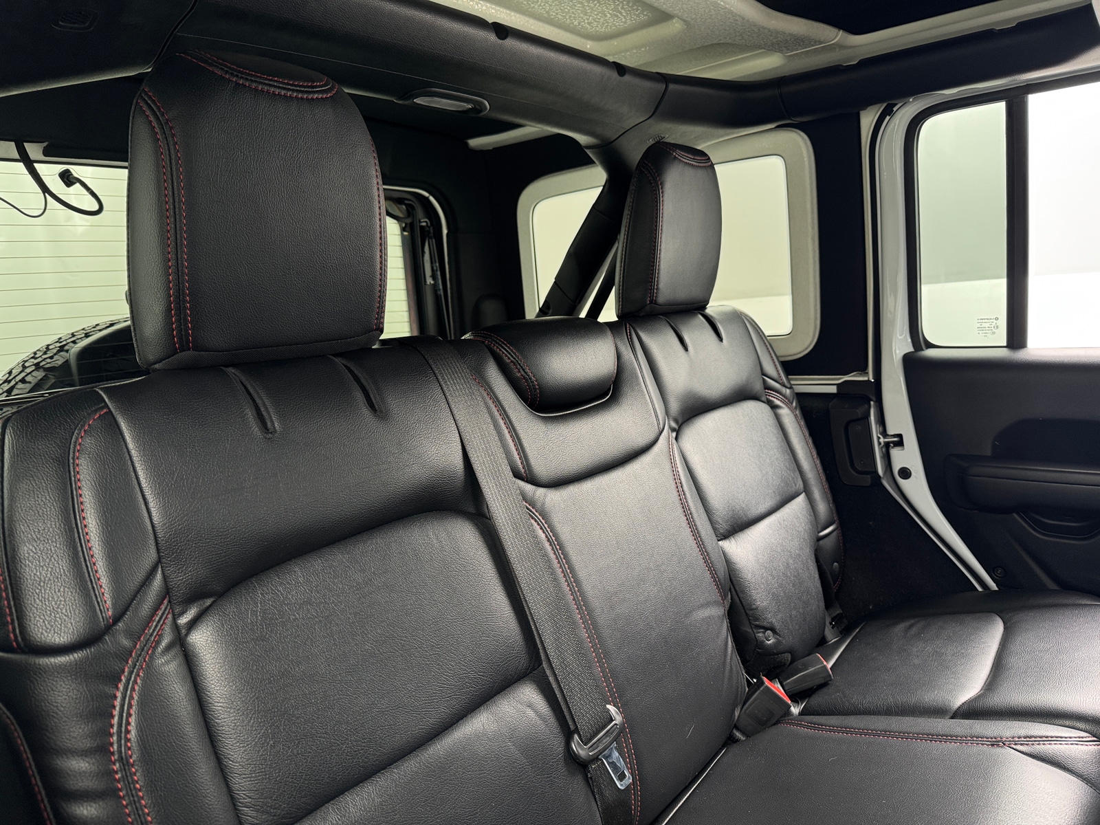 Thumbnail: 2021 Jeep Wrangler - 6