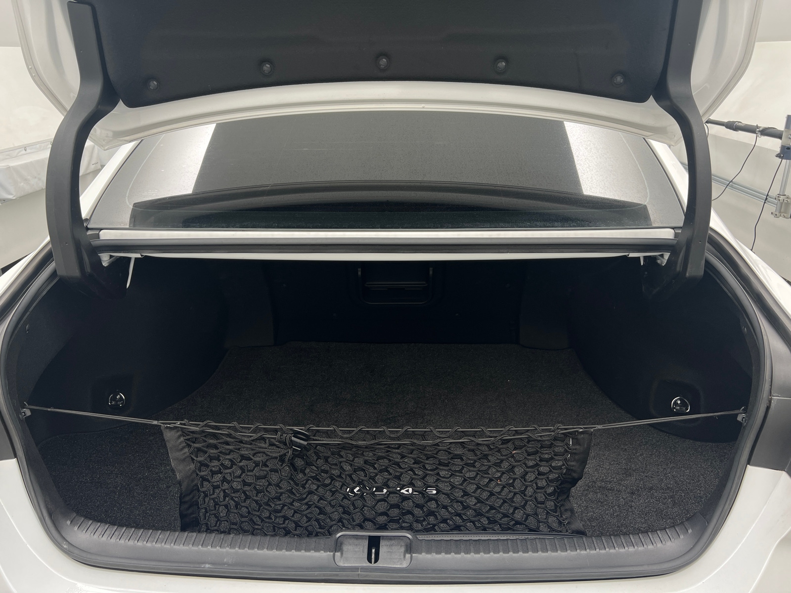 Thumbnail: 2020 Lexus ES - 7