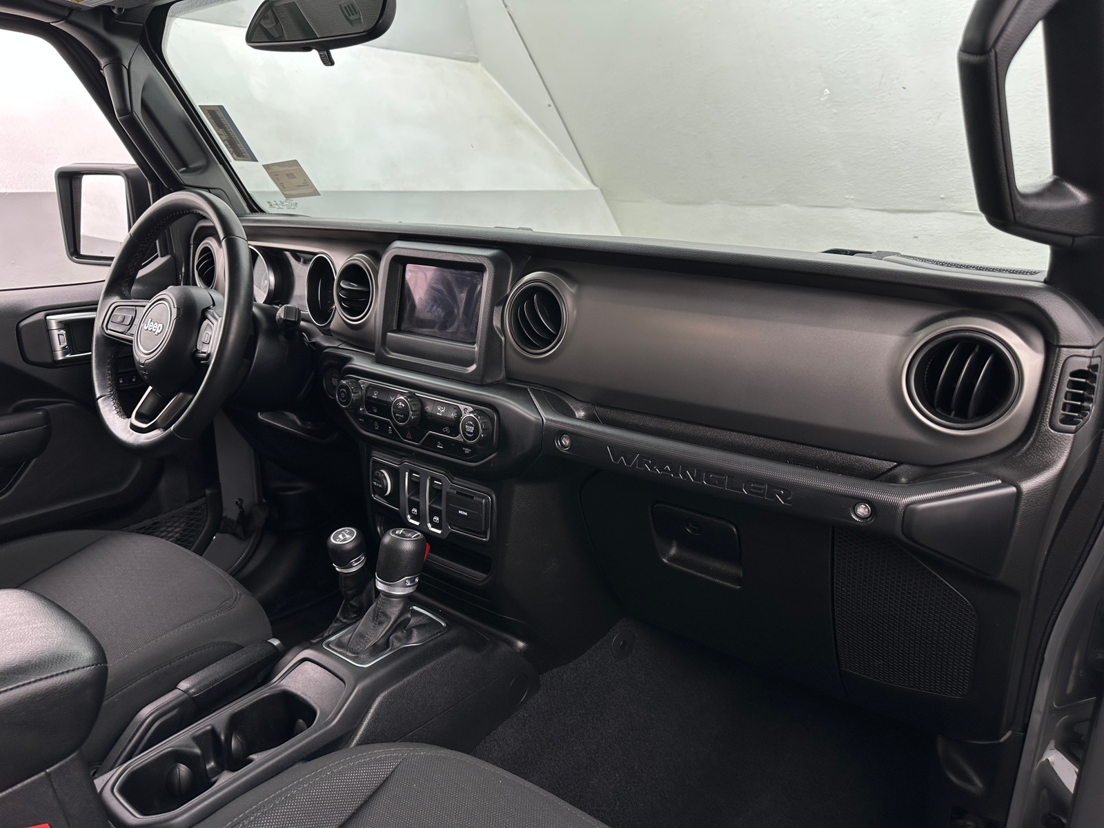 Thumbnail: 2022 Jeep Wrangler - 3