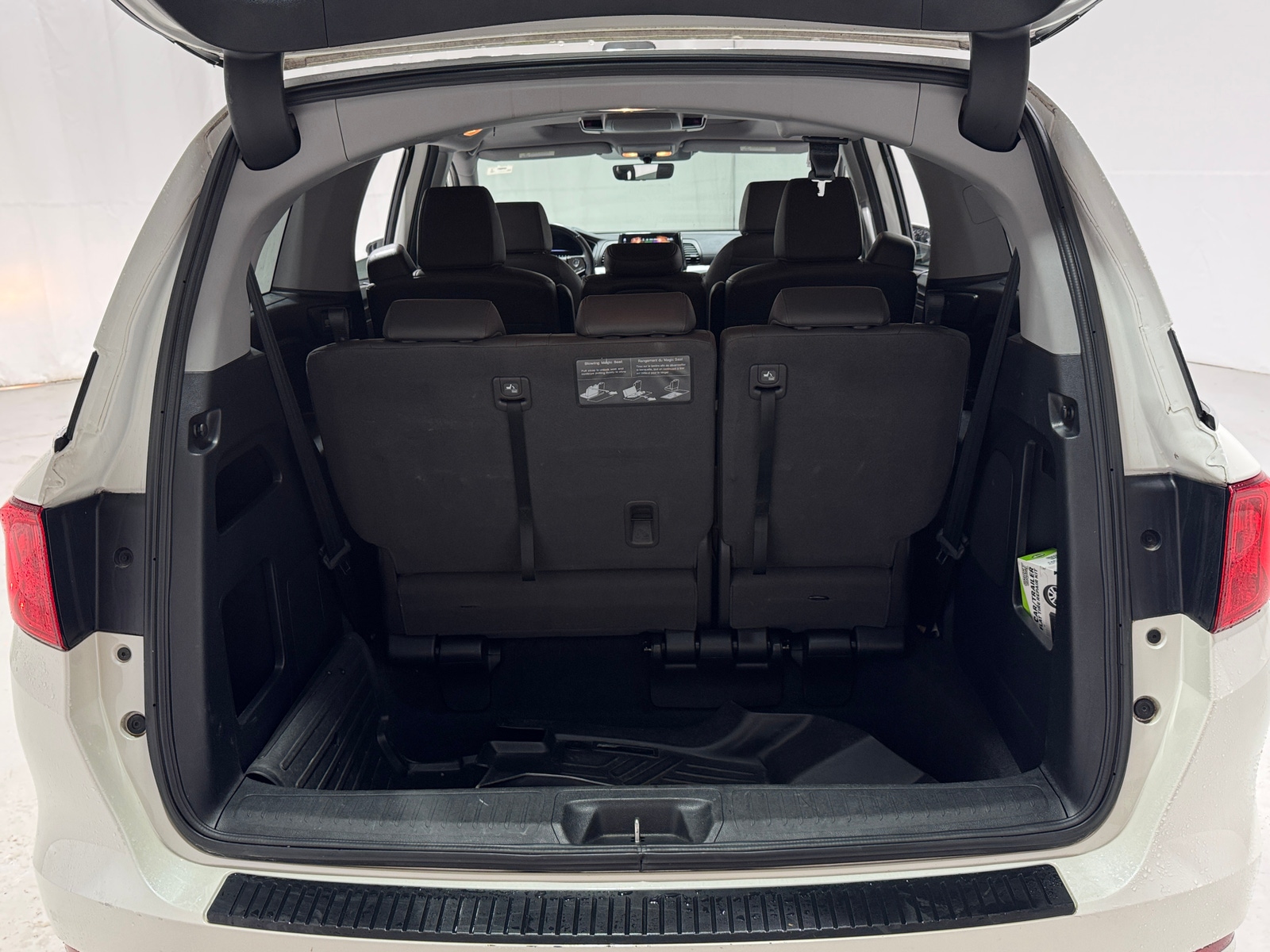 Thumbnail: 2019 Honda Odyssey - 6