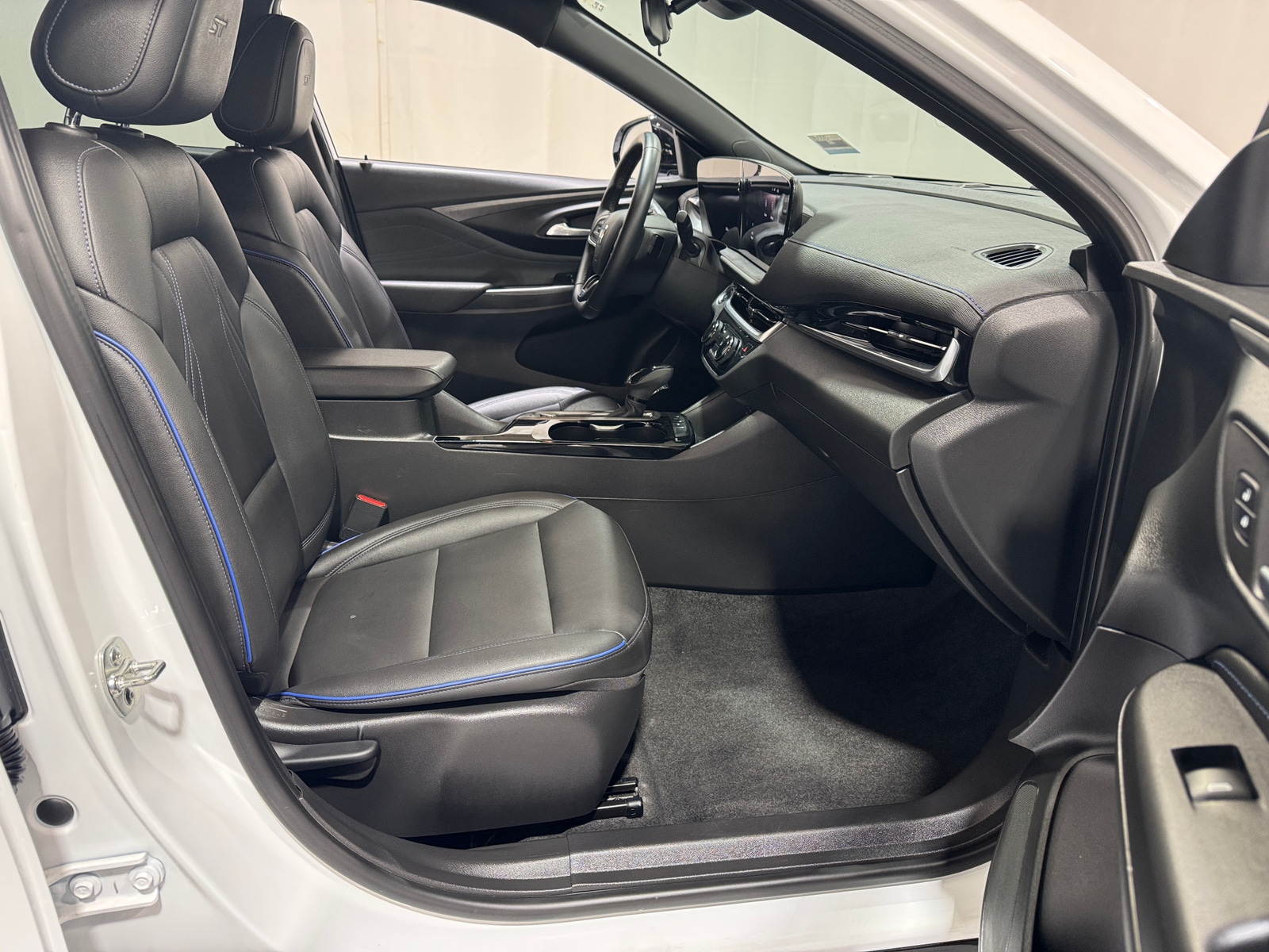 Thumbnail: 2024 Buick Envista - 2