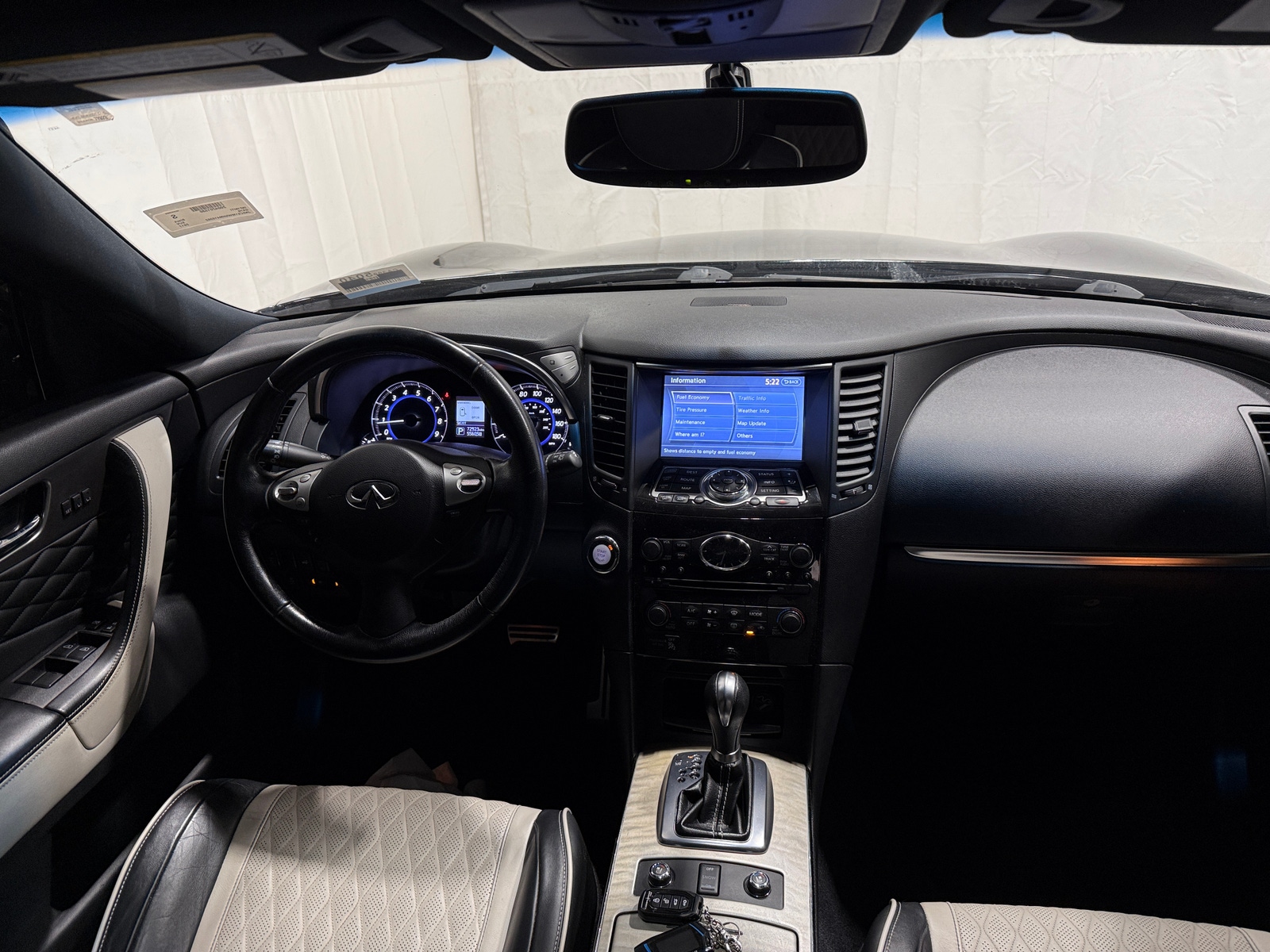 Thumbnail: 2017 INFINITI QX70 - 2