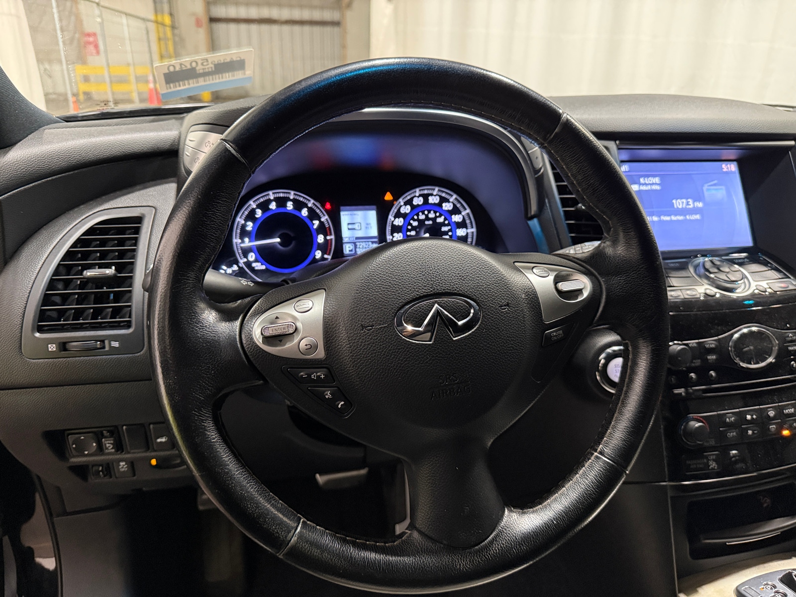 Thumbnail: 2017 INFINITI QX70 - 4