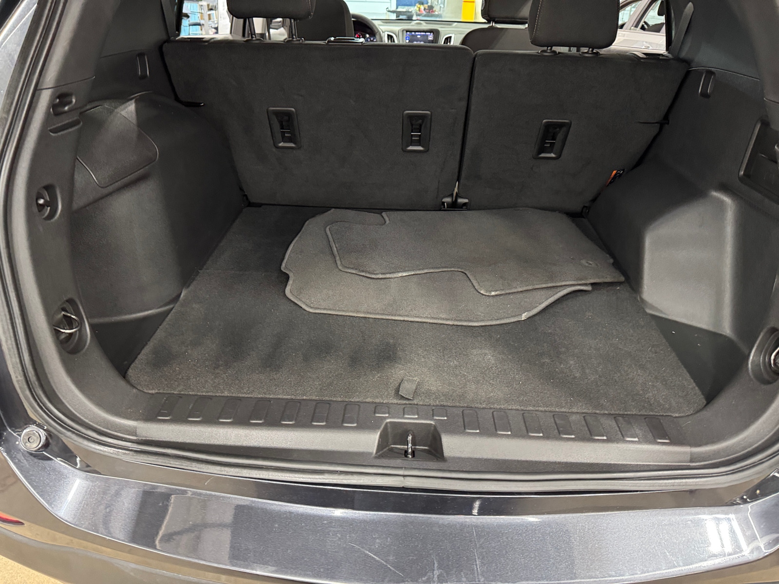 Thumbnail: 2023 Chevrolet Equinox - 7