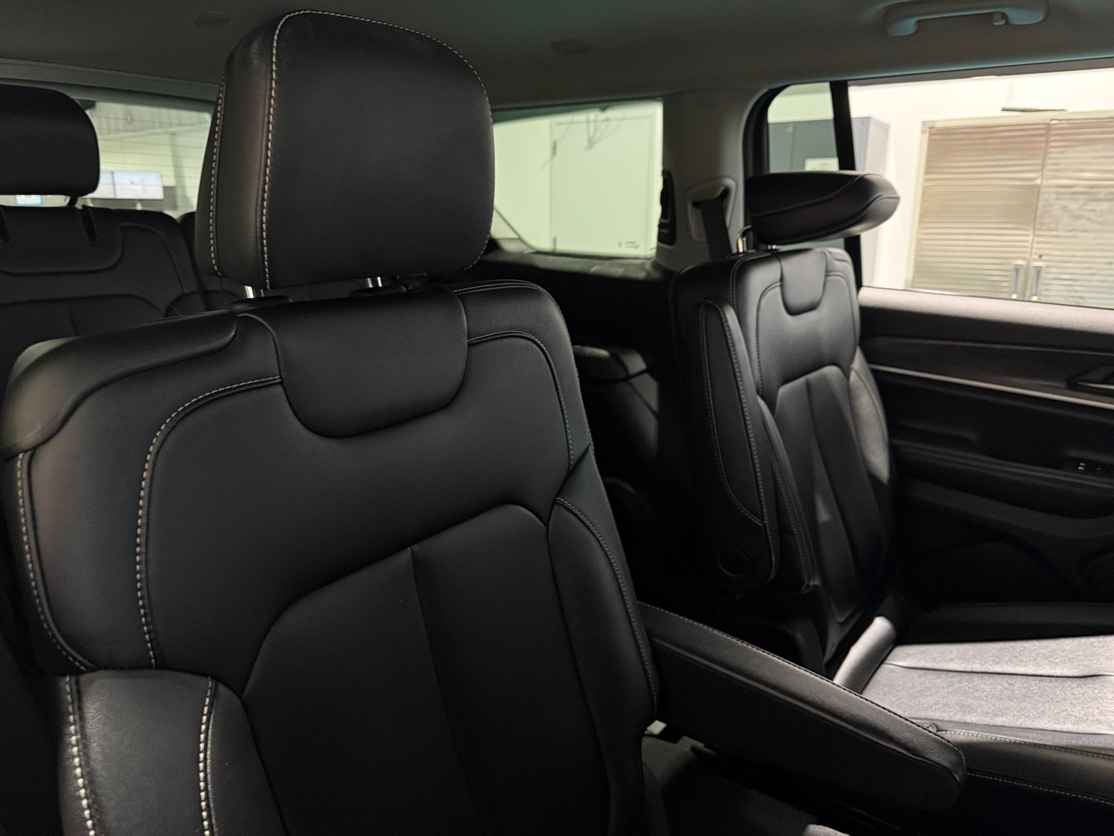 Thumbnail: 2023 Jeep Grand Cherokee L - 5