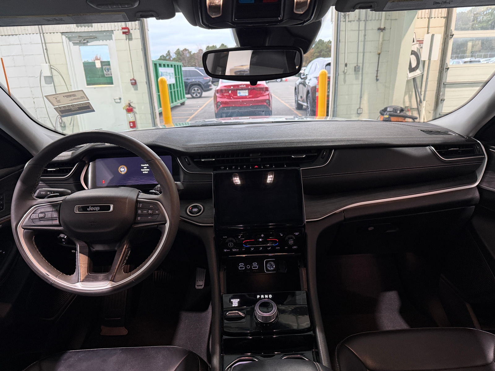 Thumbnail: 2023 Jeep Grand Cherokee L - 2