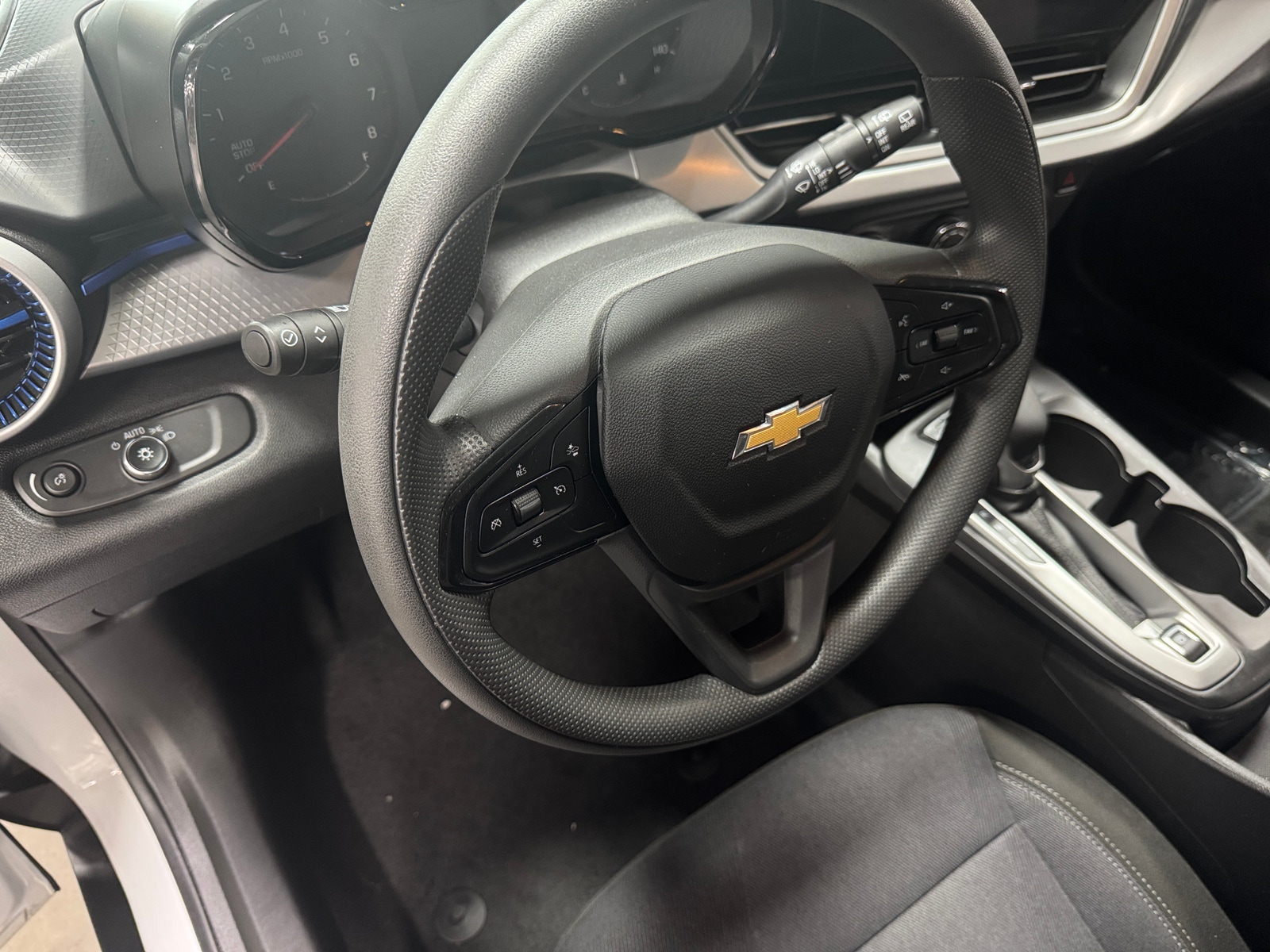 Thumbnail: 2025 Chevrolet Trax - 5