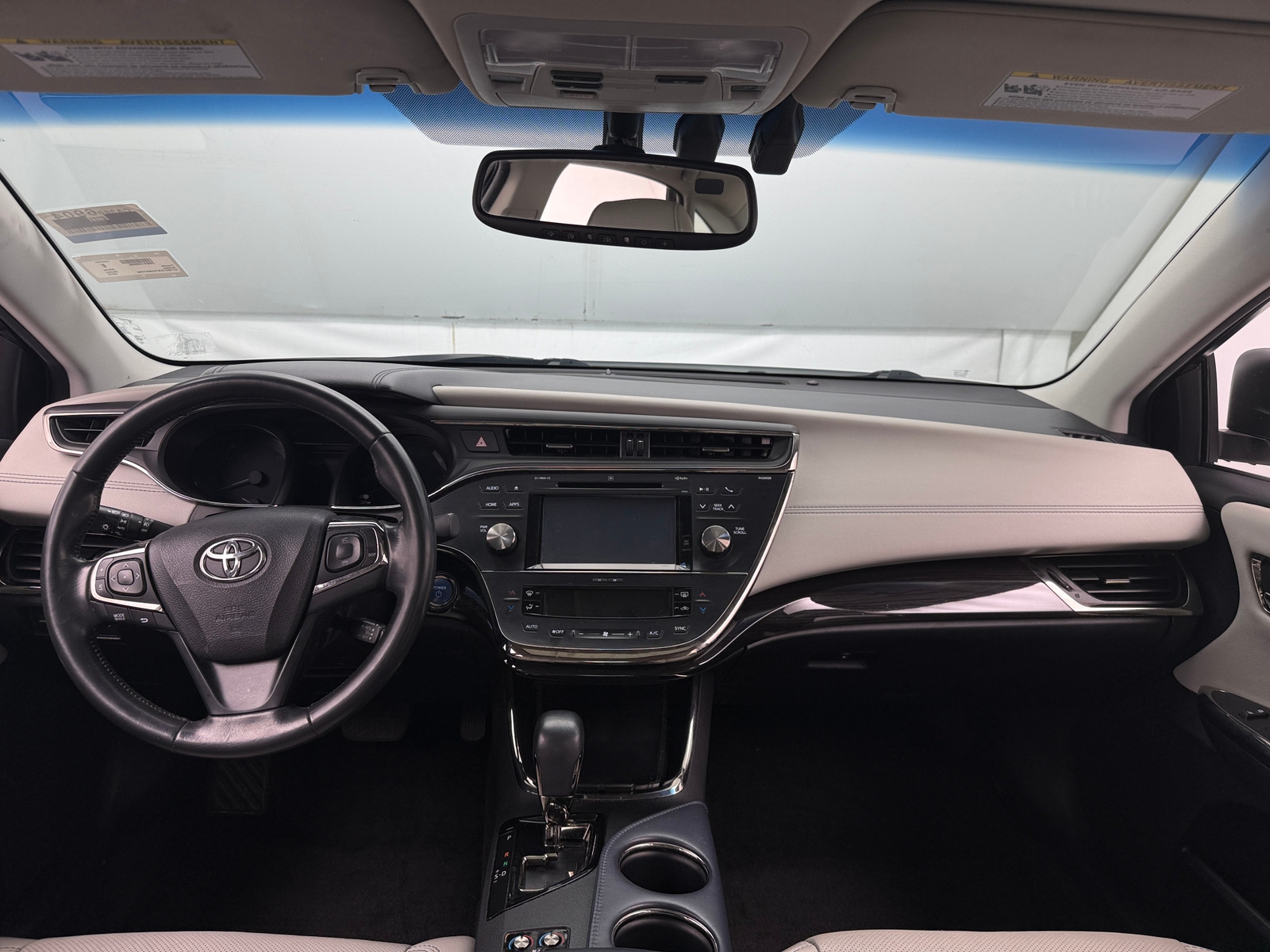 Thumbnail: 2015 Toyota Avalon - 2