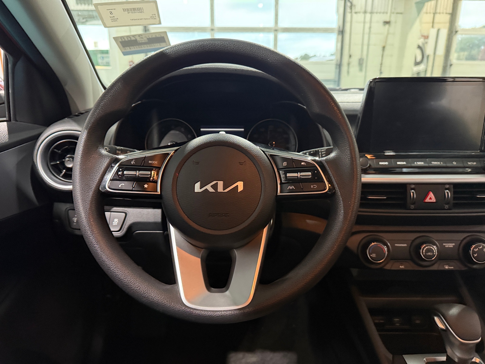 Thumbnail: 2024 Kia Forte - 5