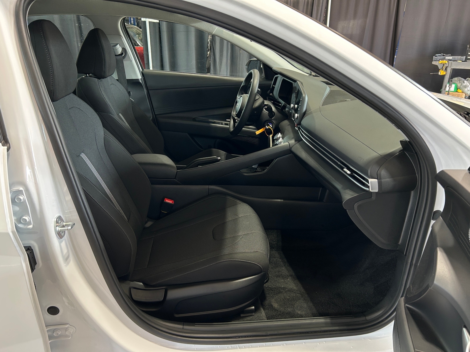 Thumbnail: 2025 Hyundai Elantra - 2