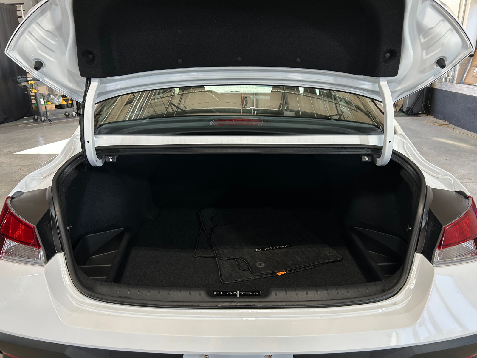 Thumbnail: 2025 Hyundai Elantra - 7