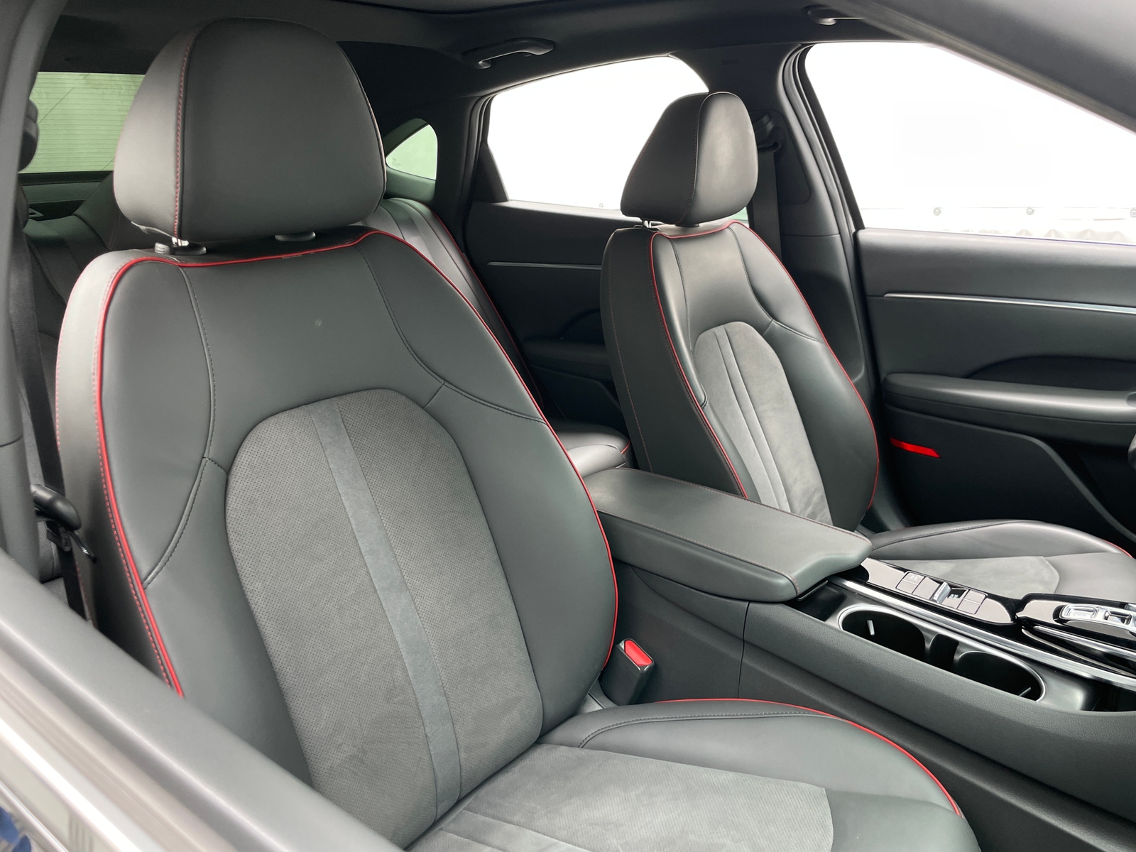 Thumbnail: 2021 Hyundai Sonata - 2