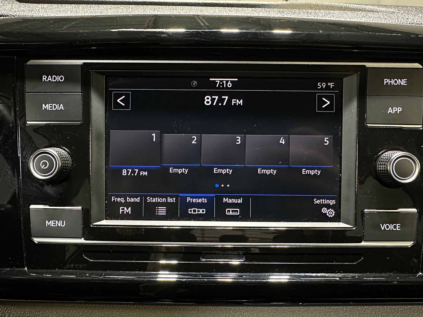 Thumbnail: 2024 Volkswagen Taos - 4