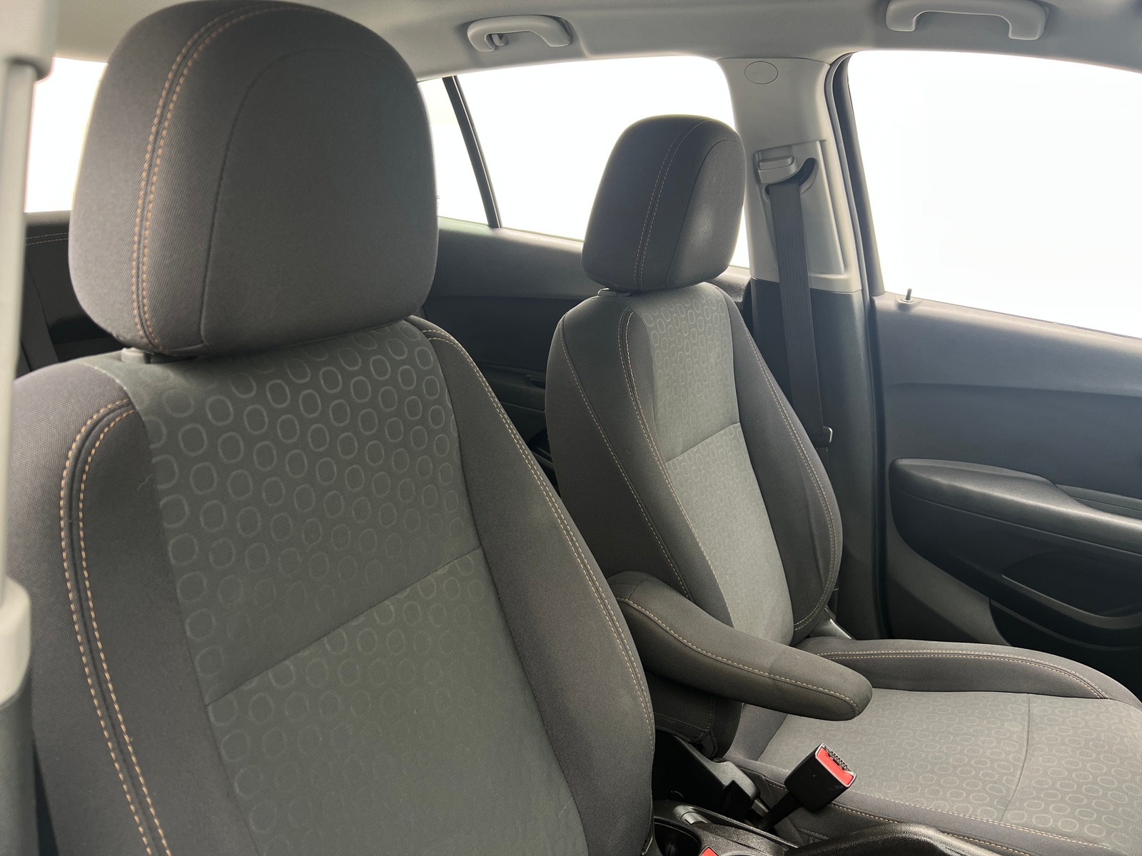 Thumbnail: 2020 Chevrolet Trax - 2