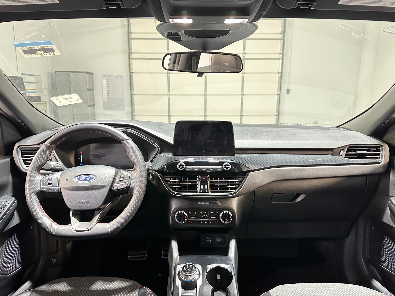 Thumbnail: 2023 Ford Escape - 3