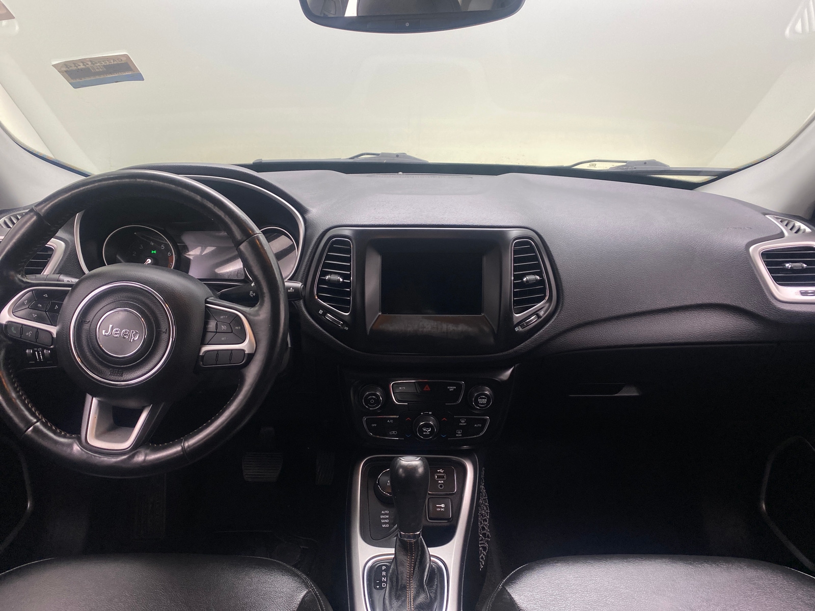 Thumbnail: 2018 Jeep Compass - 3