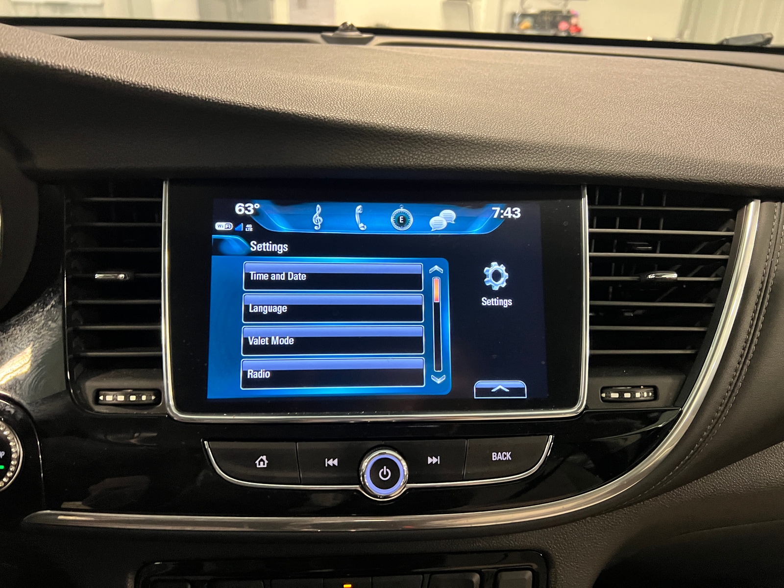 Thumbnail: 2020 Buick Encore - 3