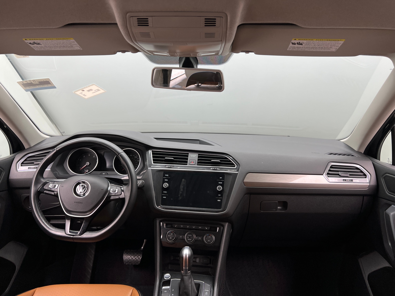 Thumbnail: 2019 Volkswagen Tiguan - 2