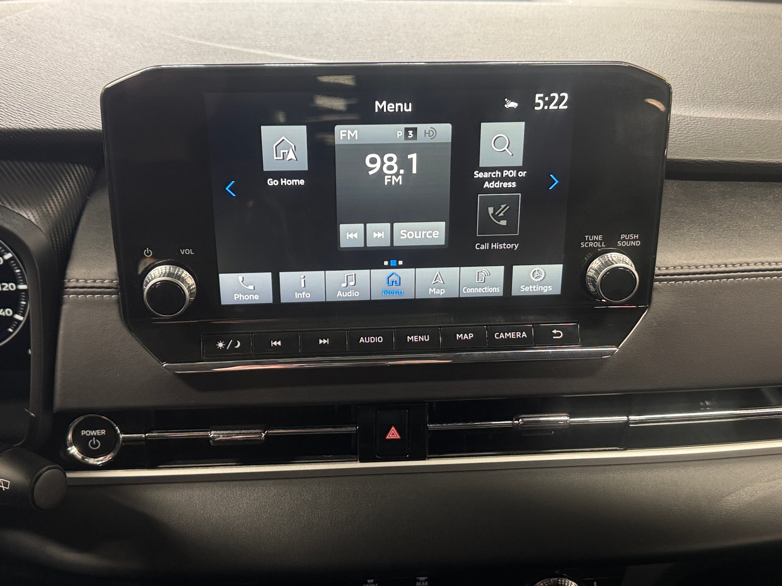 Thumbnail: 2023 Mitsubishi Outlander - 3