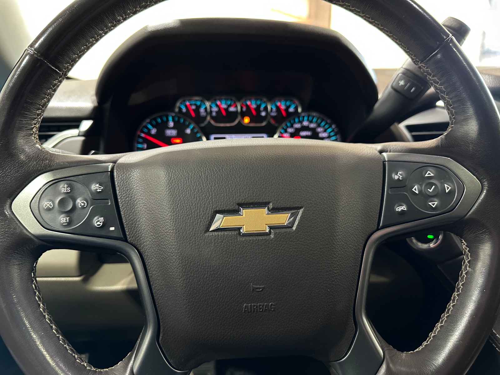 Thumbnail: 2020 Chevrolet Suburban - 5