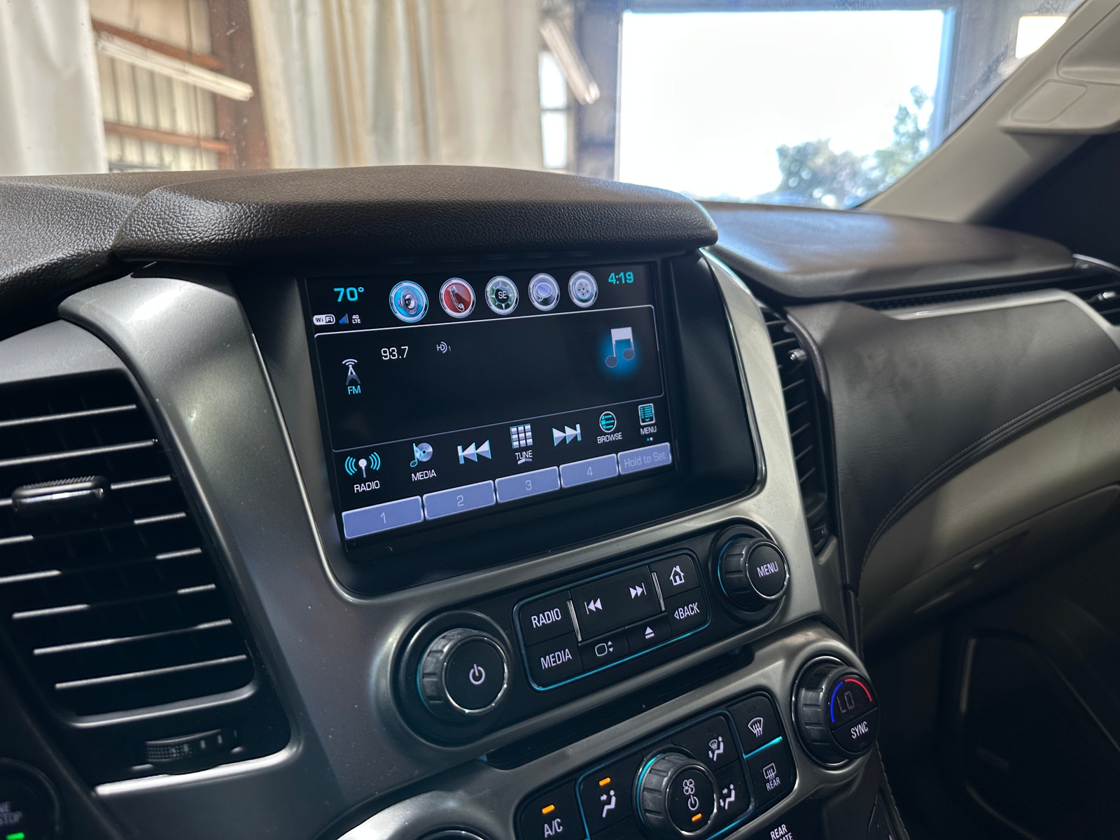 Thumbnail: 2020 Chevrolet Suburban - 4