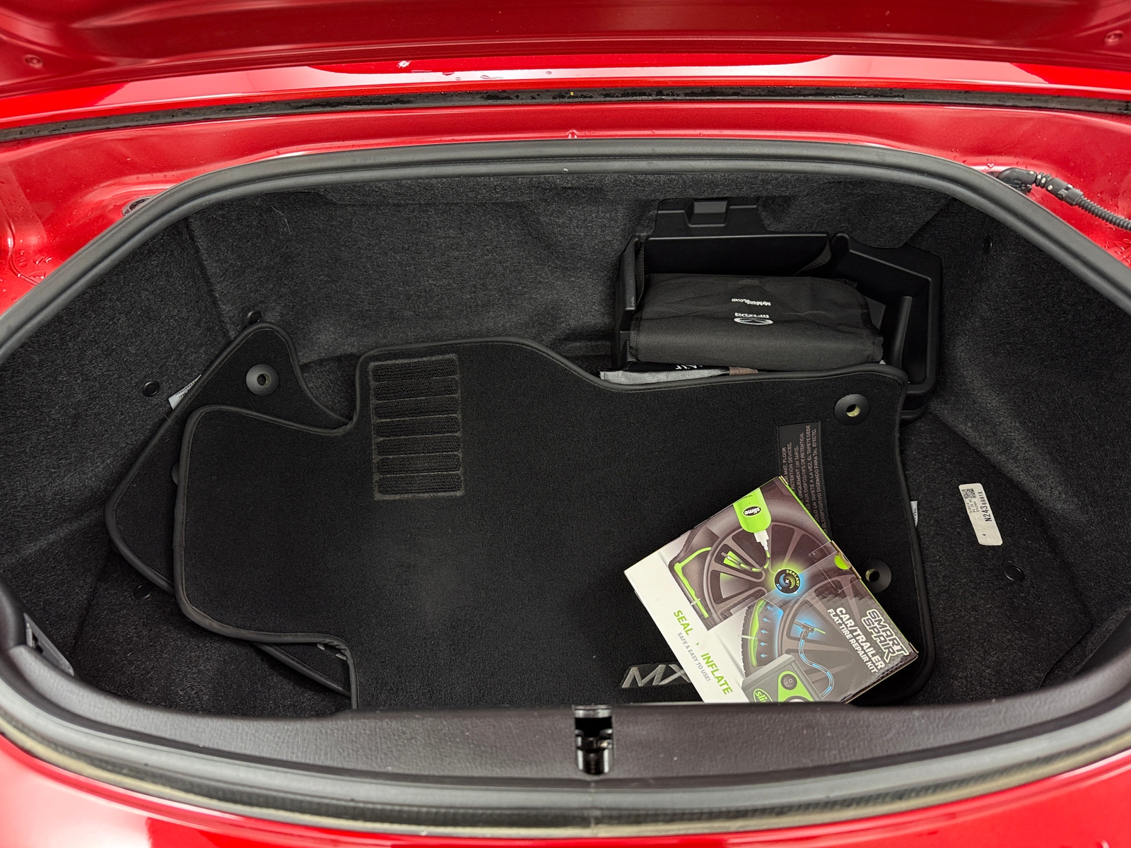 Thumbnail: 2017 Mazda MX-5 Miata - 4