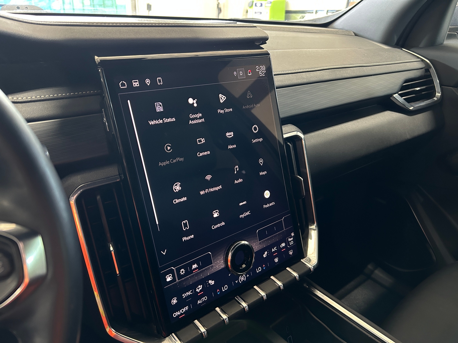 Thumbnail: 2024 GMC Acadia - 3