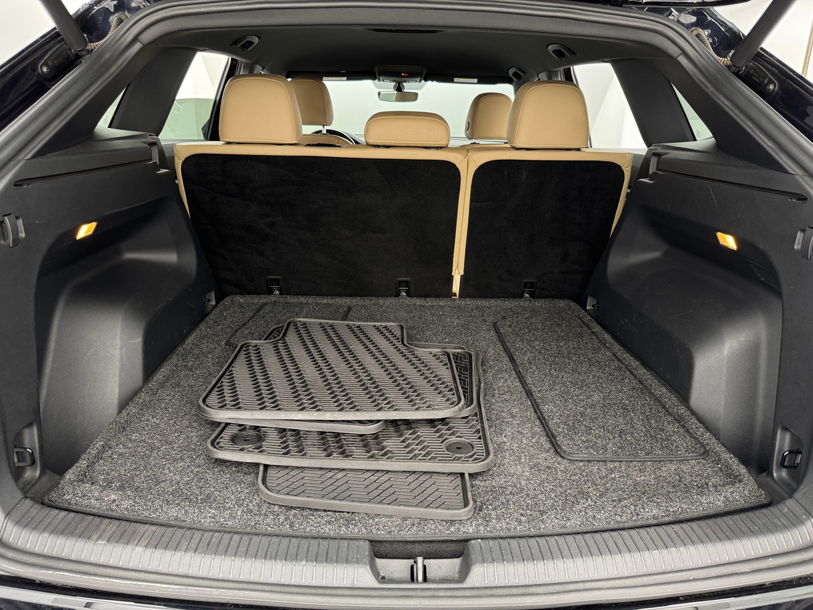 Thumbnail: 2020 Volkswagen Atlas - 6