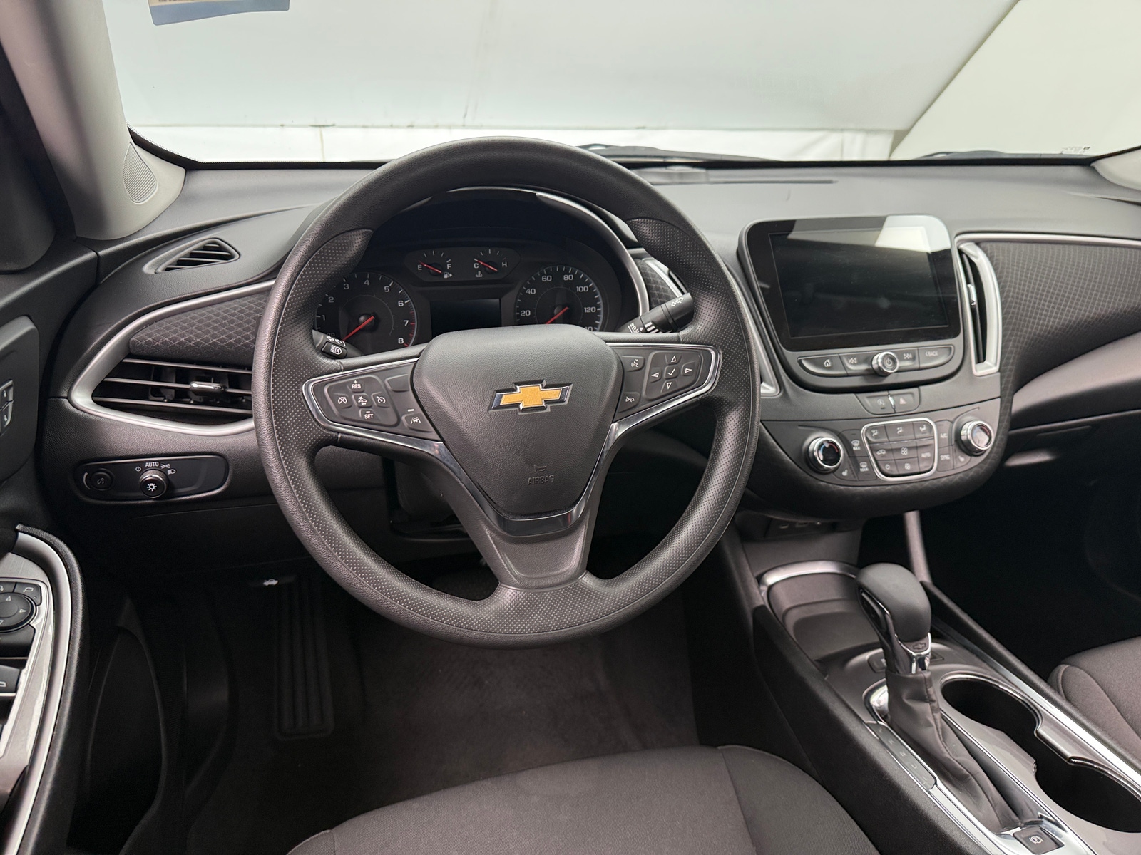 Thumbnail: 2024 Chevrolet Malibu - 5