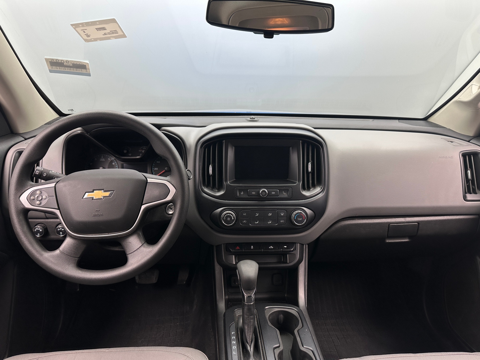 Thumbnail: 2022 Chevrolet Colorado - 3