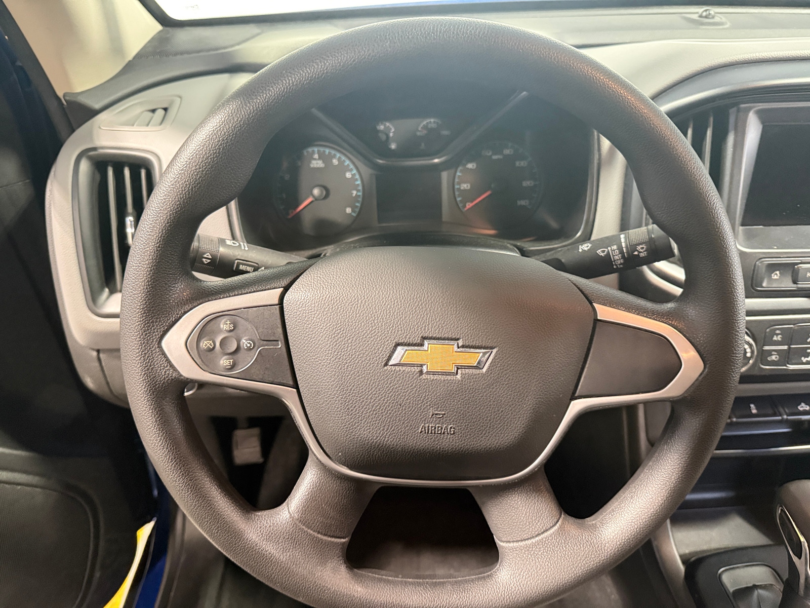 Thumbnail: 2022 Chevrolet Colorado - 5