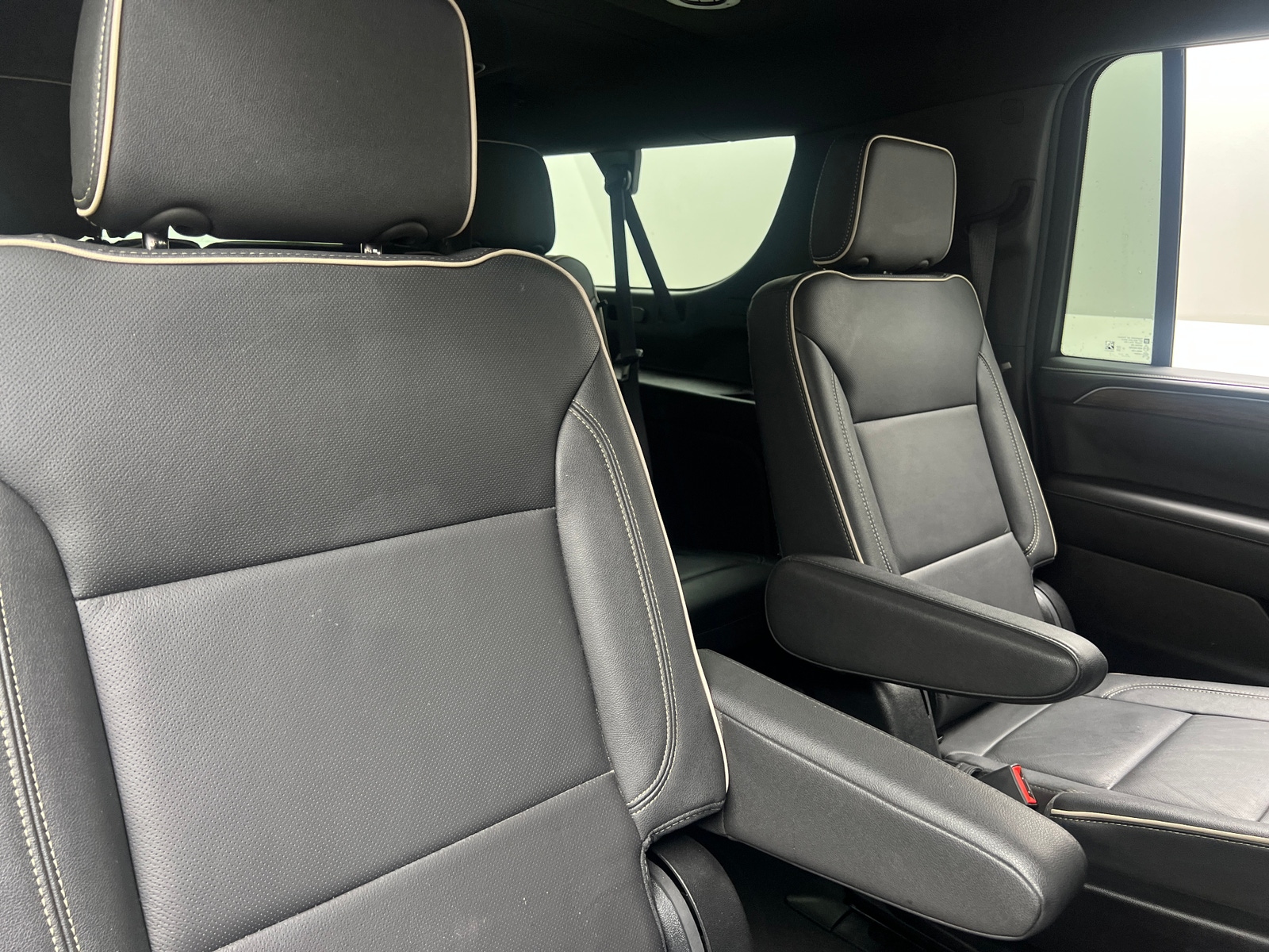 Thumbnail: 2023 Chevrolet Suburban - 5