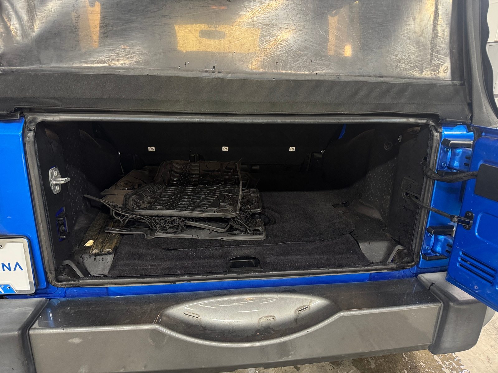 Thumbnail: 2015 Jeep Wrangler - 7