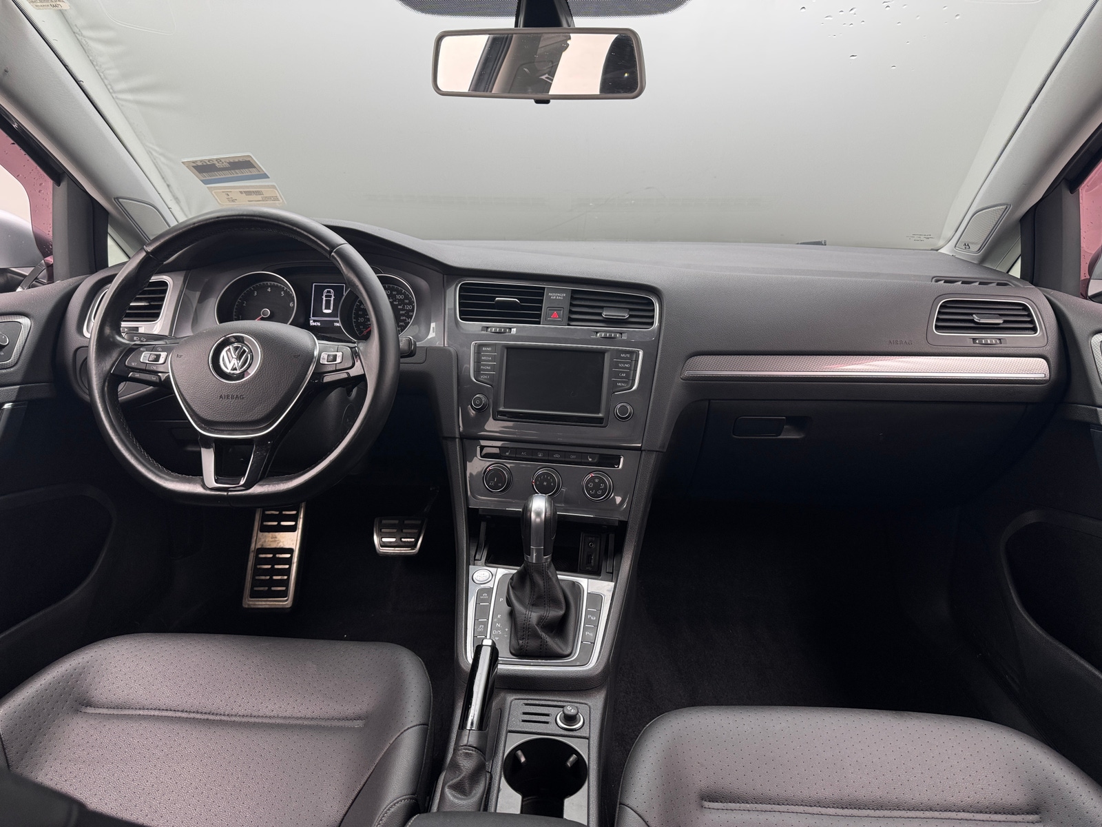 Thumbnail: 2017 Volkswagen Golf - 2