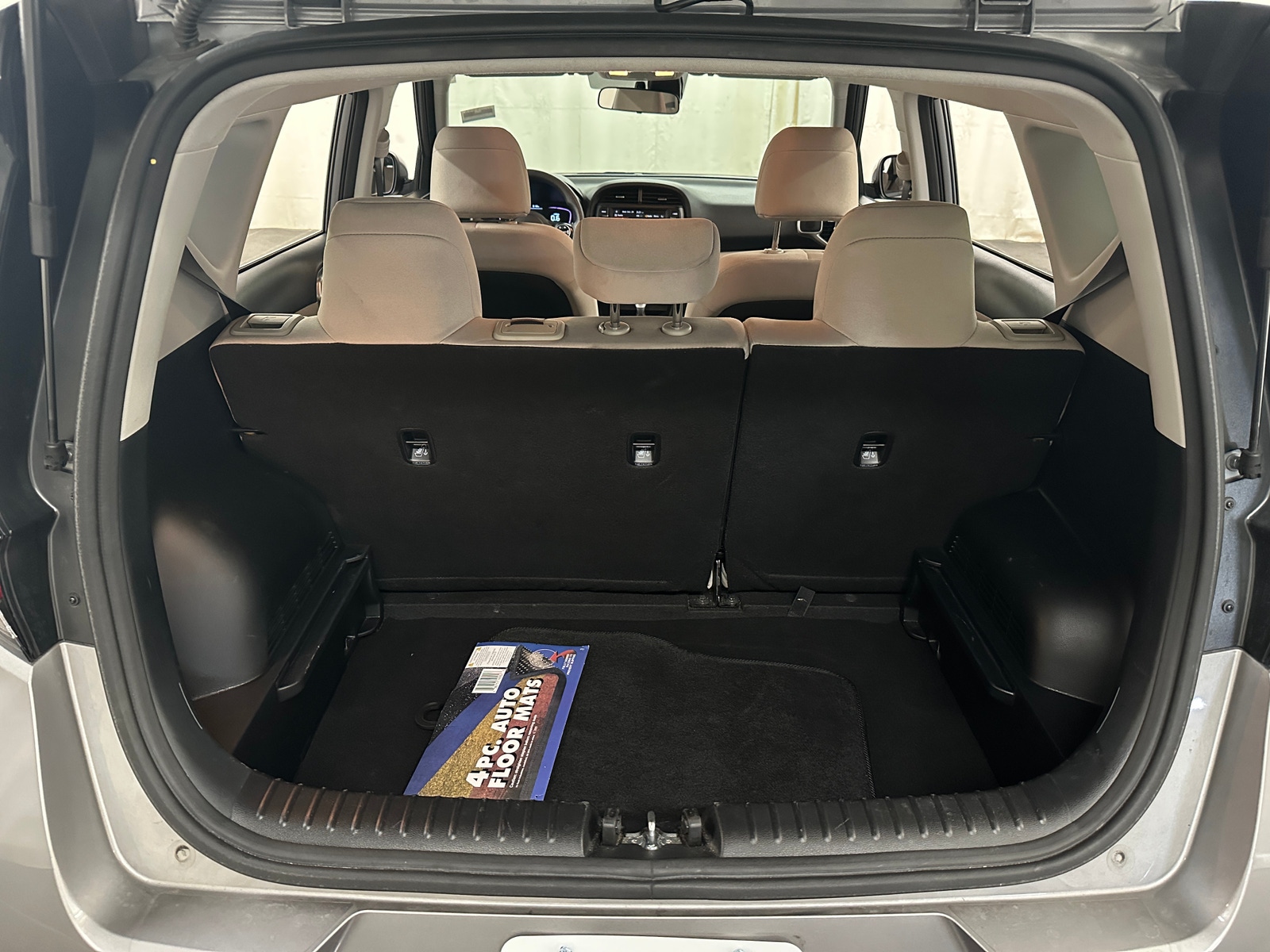 Thumbnail: 2023 Kia Soul - 7