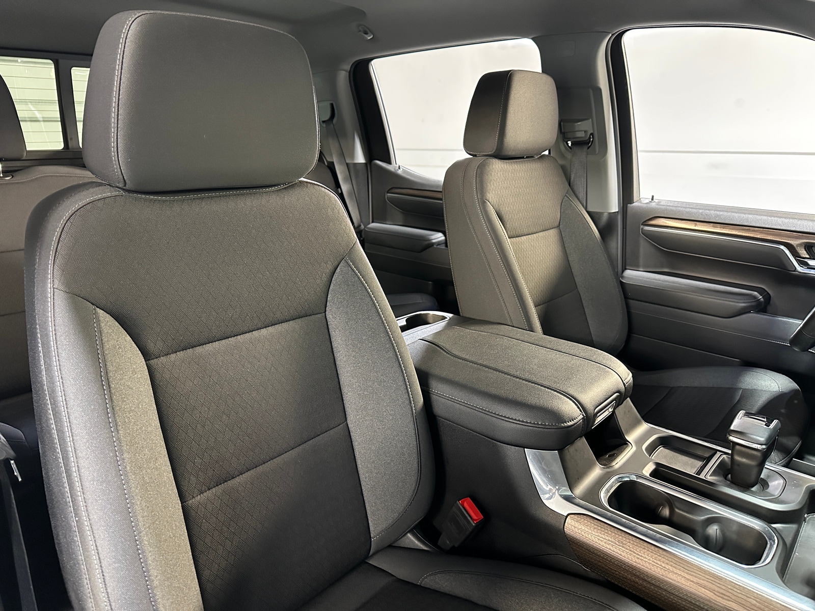 Thumbnail: 2024 Chevrolet Silverado 1500 - 2