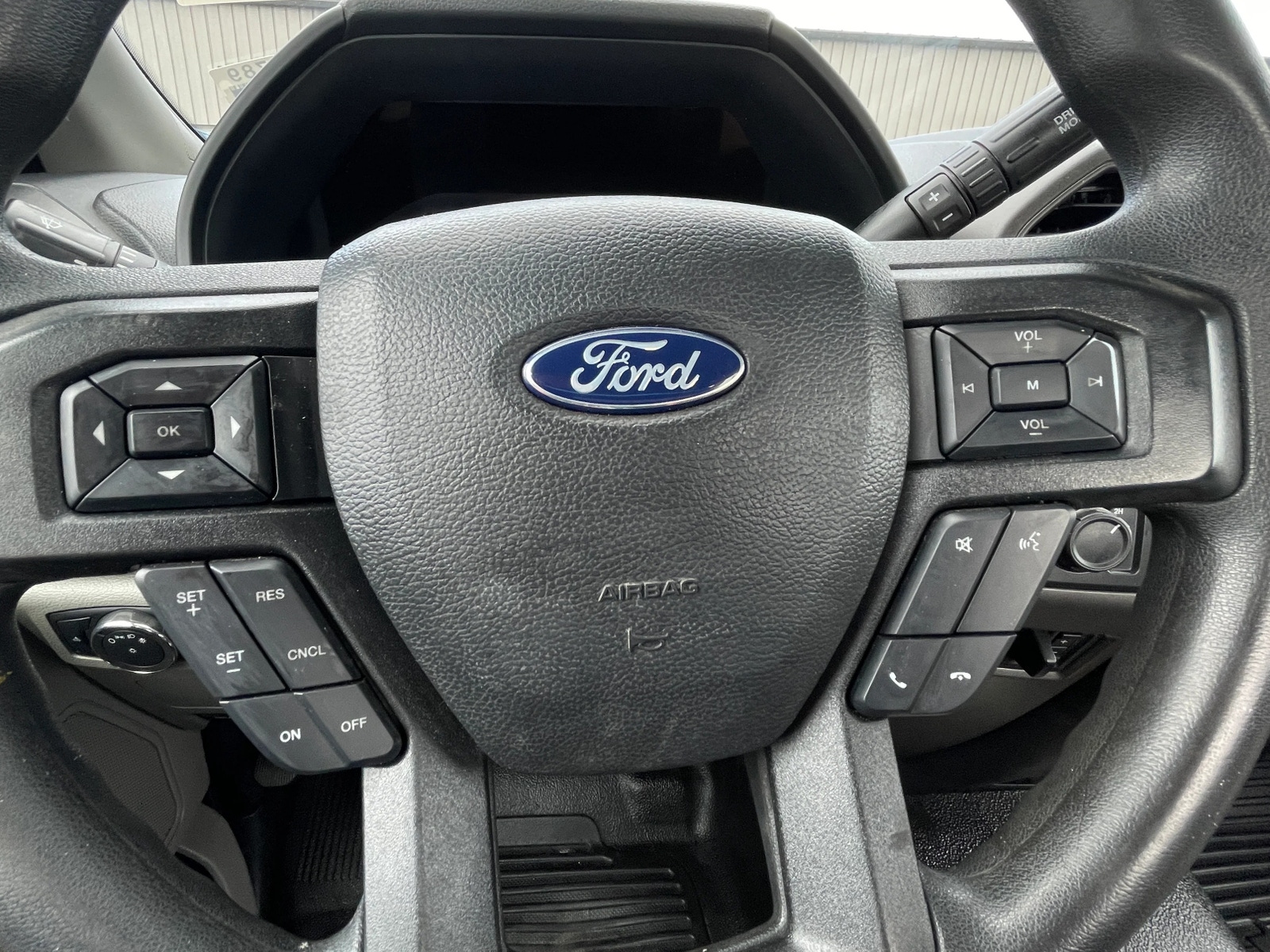 Thumbnail: 2022 Ford Econoline - 5