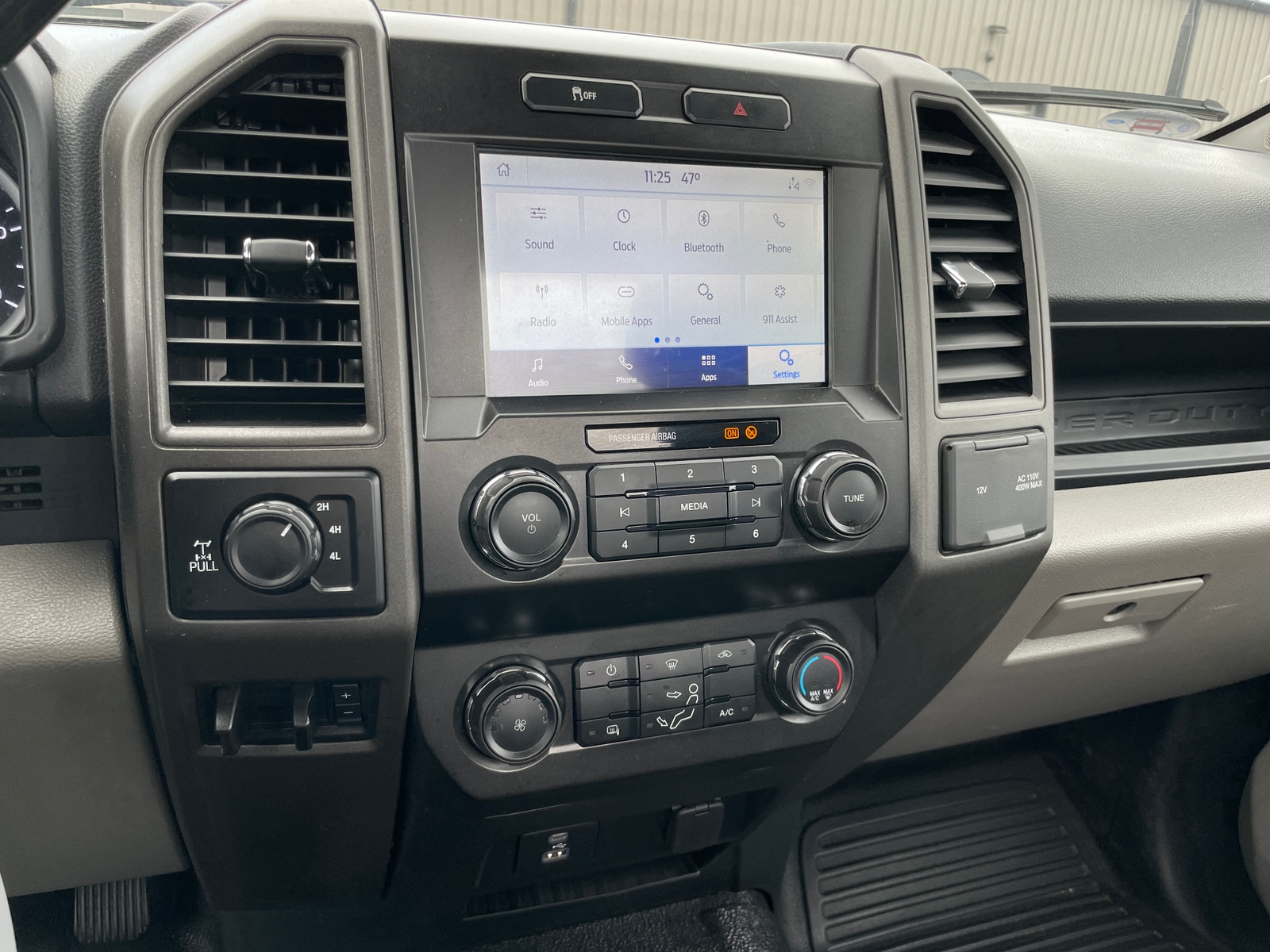 Thumbnail: 2022 Ford Econoline - 4