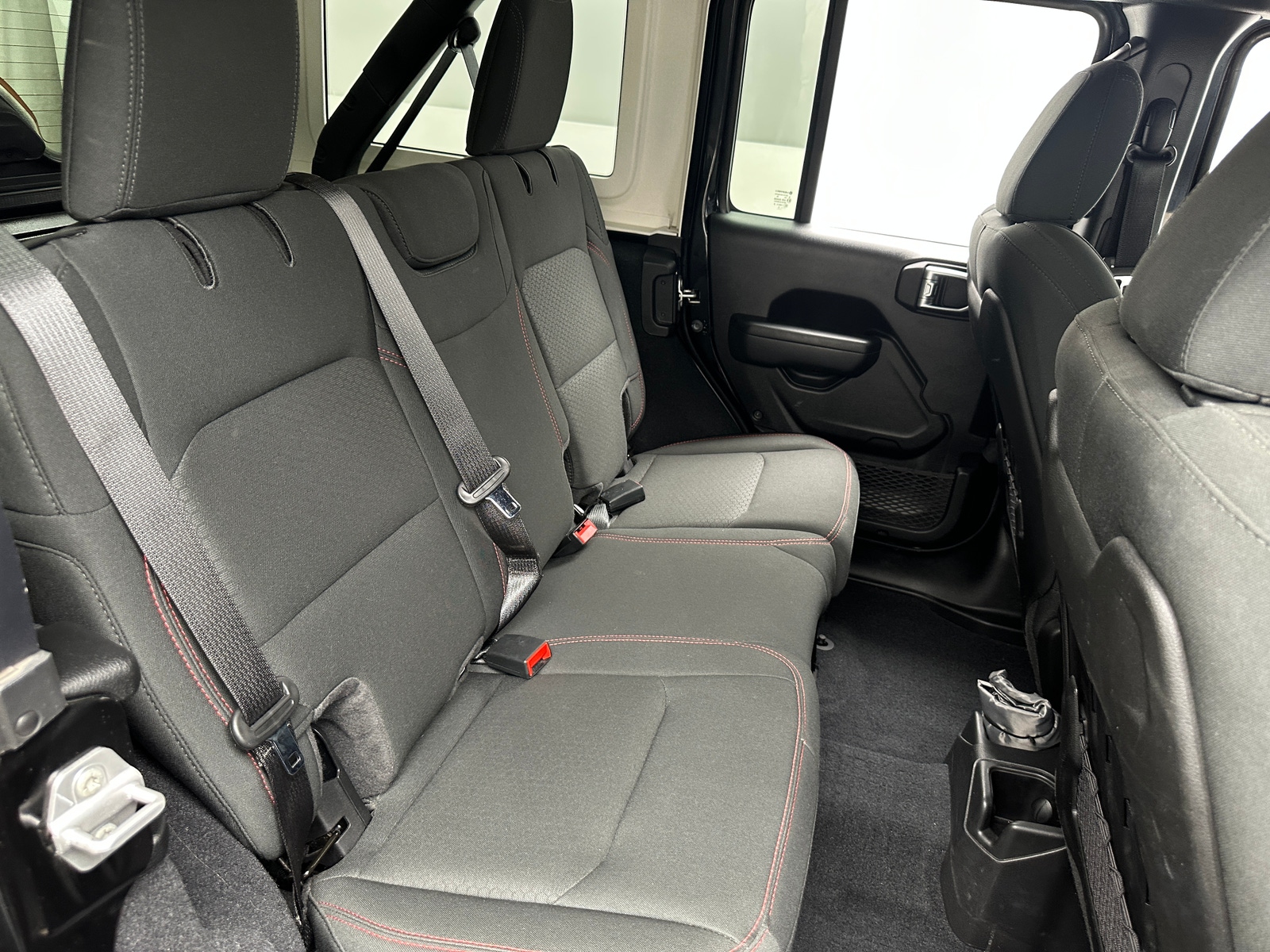 Thumbnail: 2022 Jeep Wrangler - 6