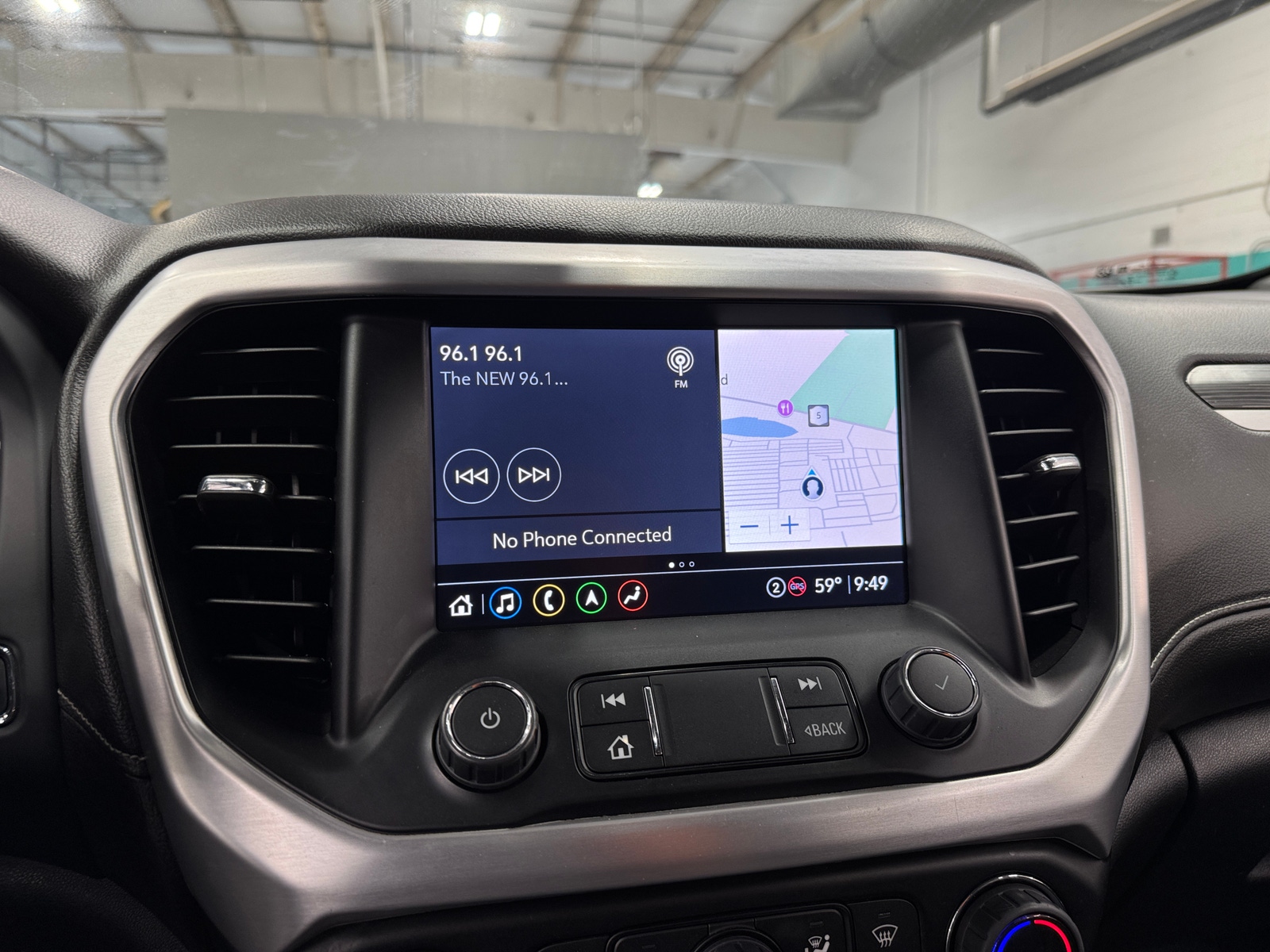 Thumbnail: 2023 GMC Acadia - 3