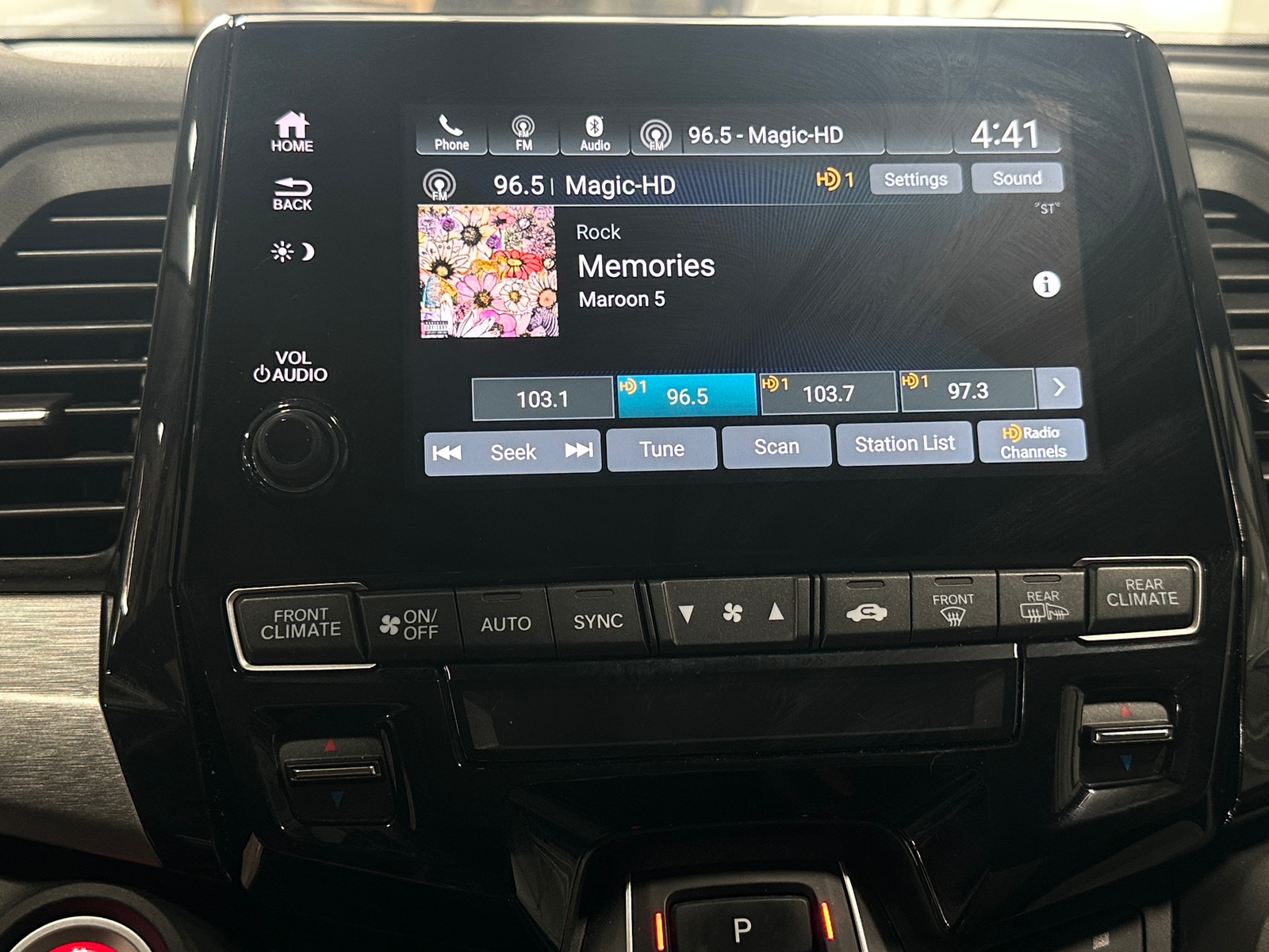 Thumbnail: 2023 Honda Odyssey - 3