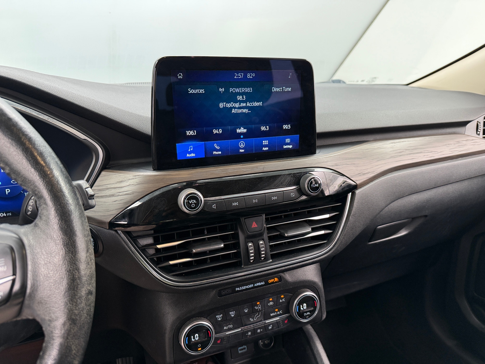 Thumbnail: 2020 Ford Escape - 3