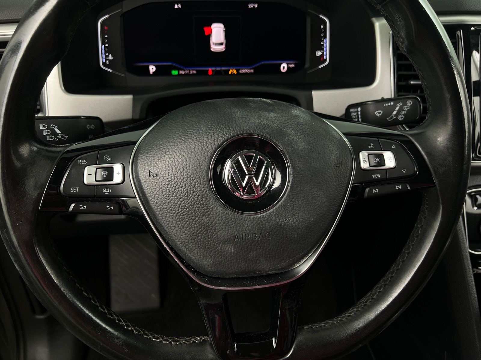 Thumbnail: 2019 Volkswagen Atlas - 4