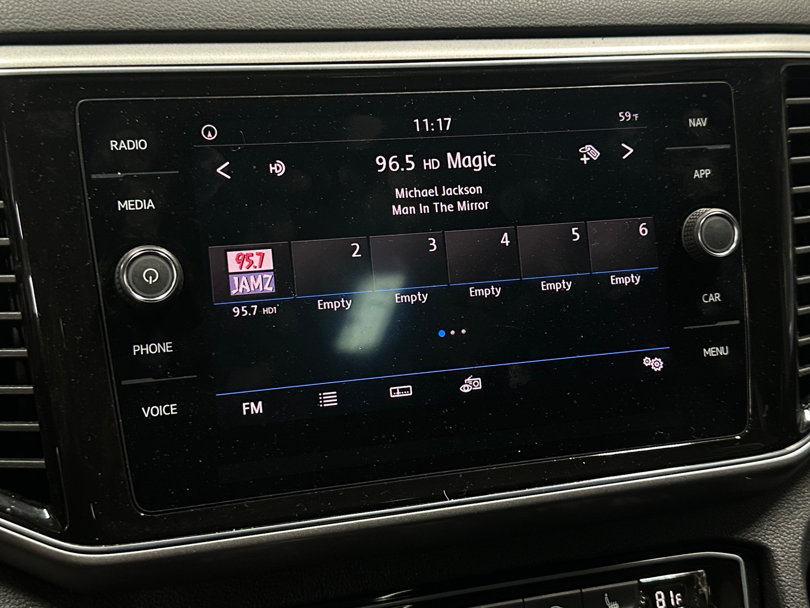 Thumbnail: 2019 Volkswagen Atlas - 3