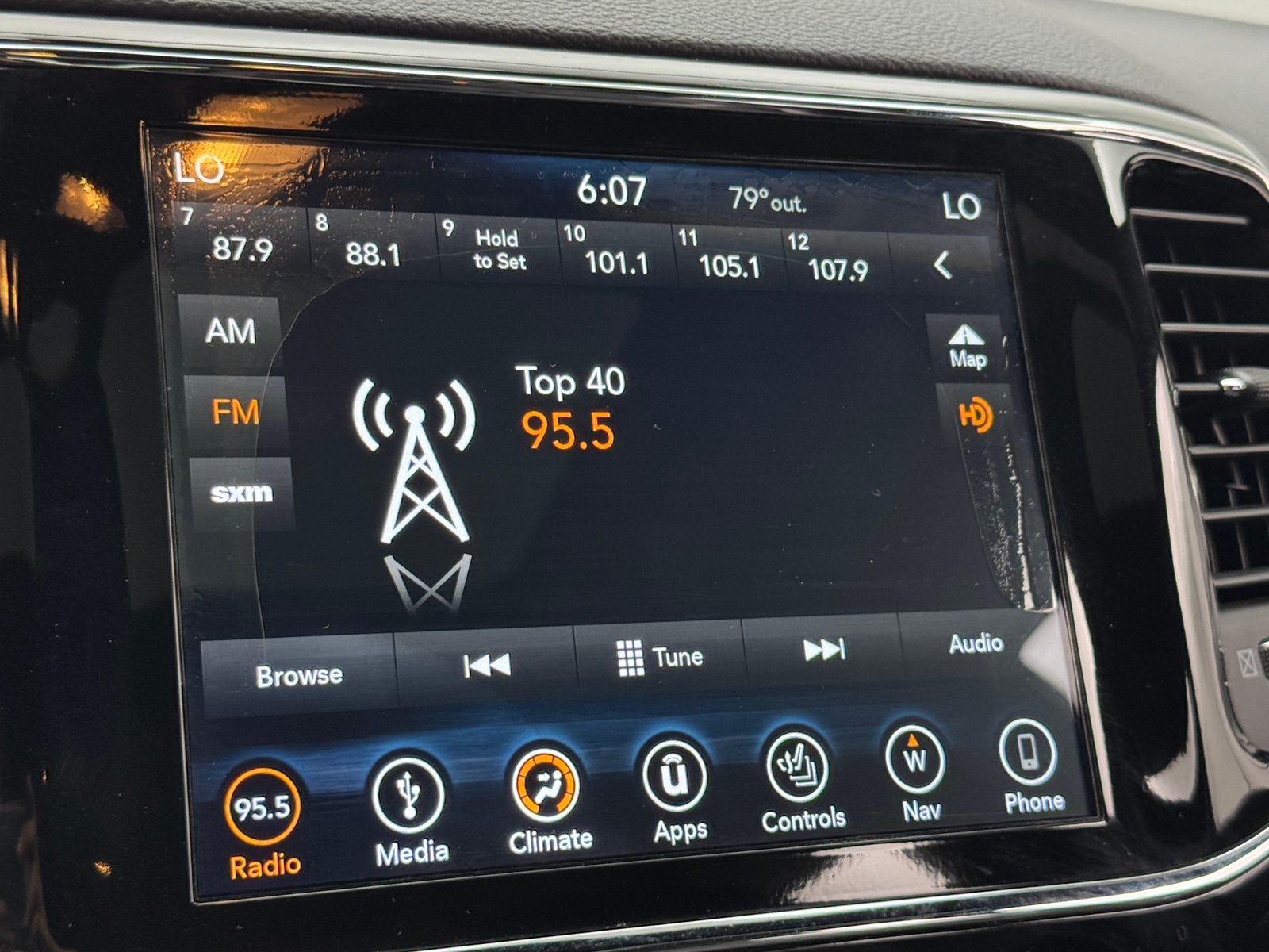 Thumbnail: 2019 Jeep Grand Cherokee - 3