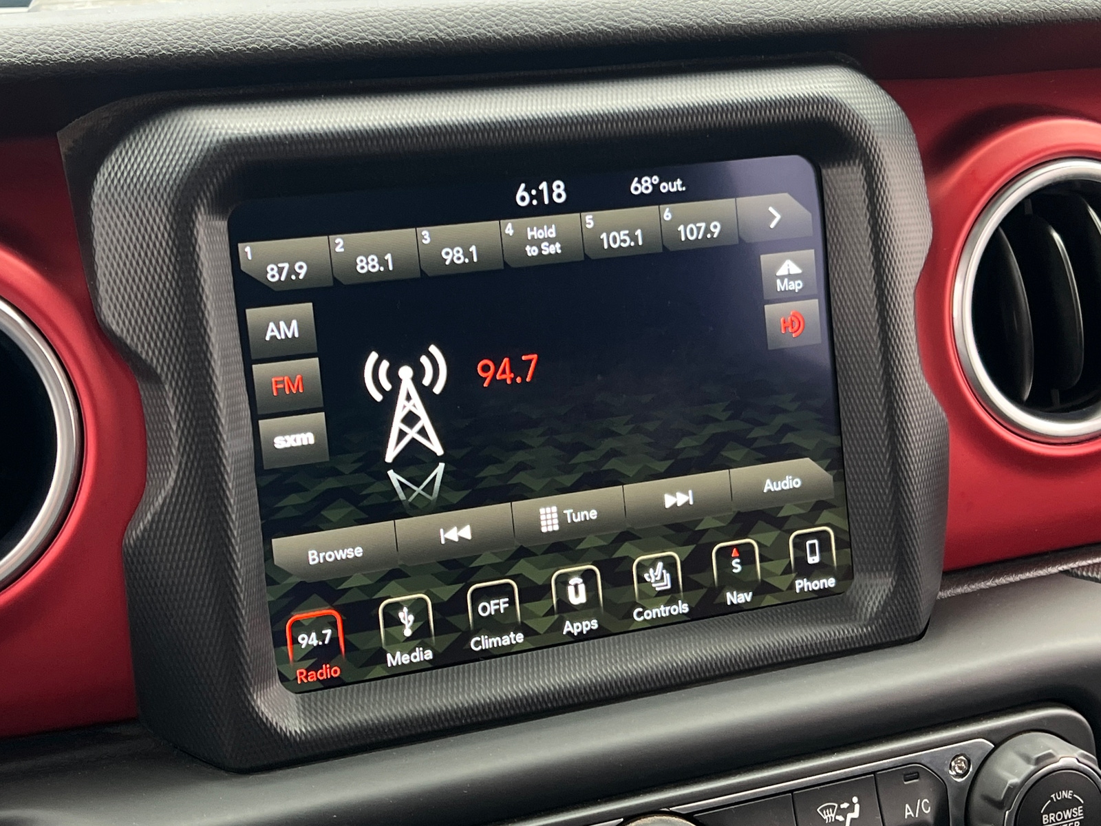 Thumbnail: 2018 Jeep Wrangler - 4