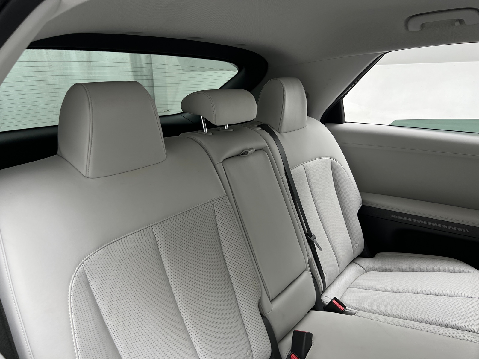 Thumbnail: 2023 Hyundai Ioniq 5 - 5