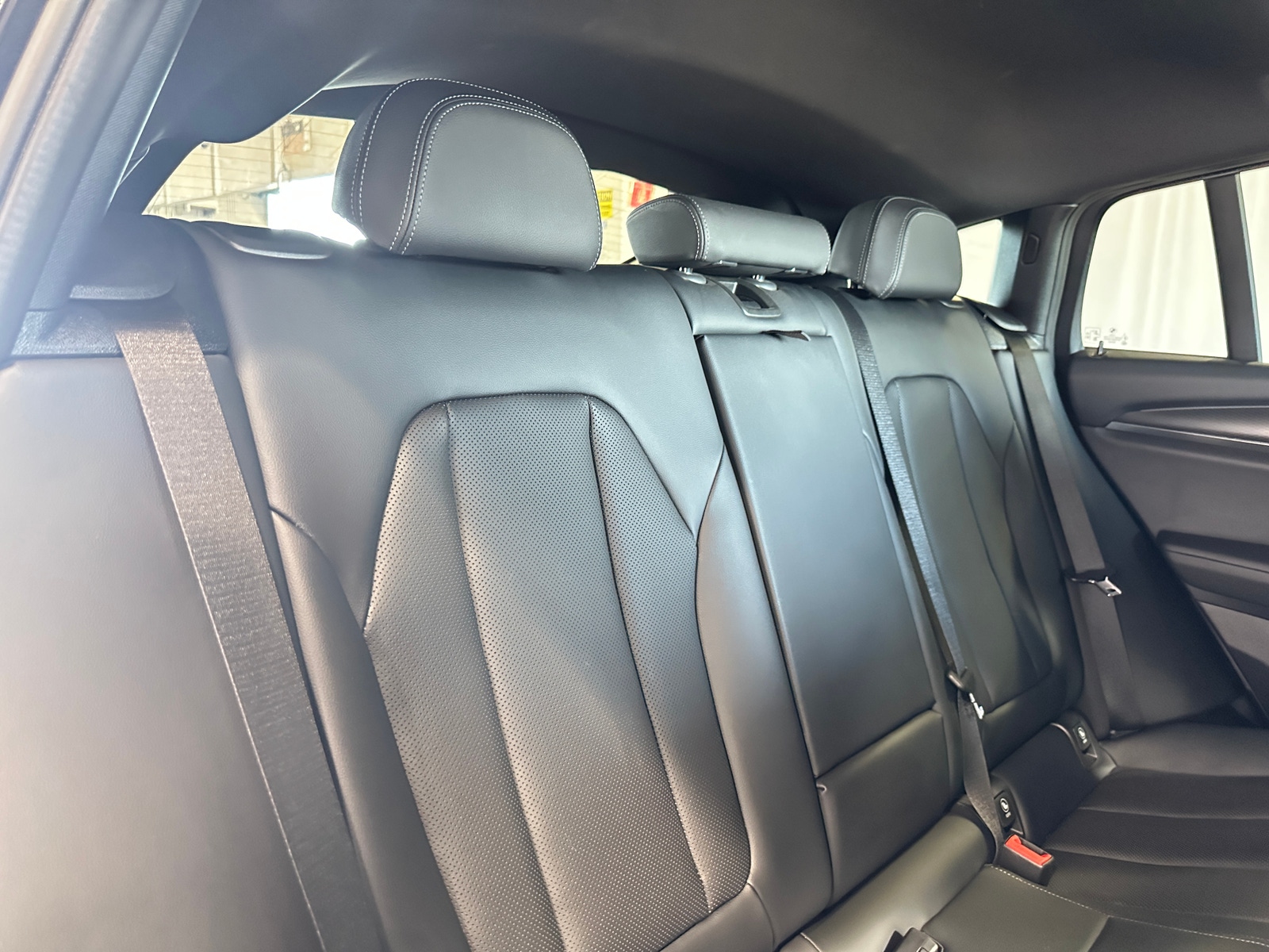 Thumbnail: 2023 BMW X4 - 5