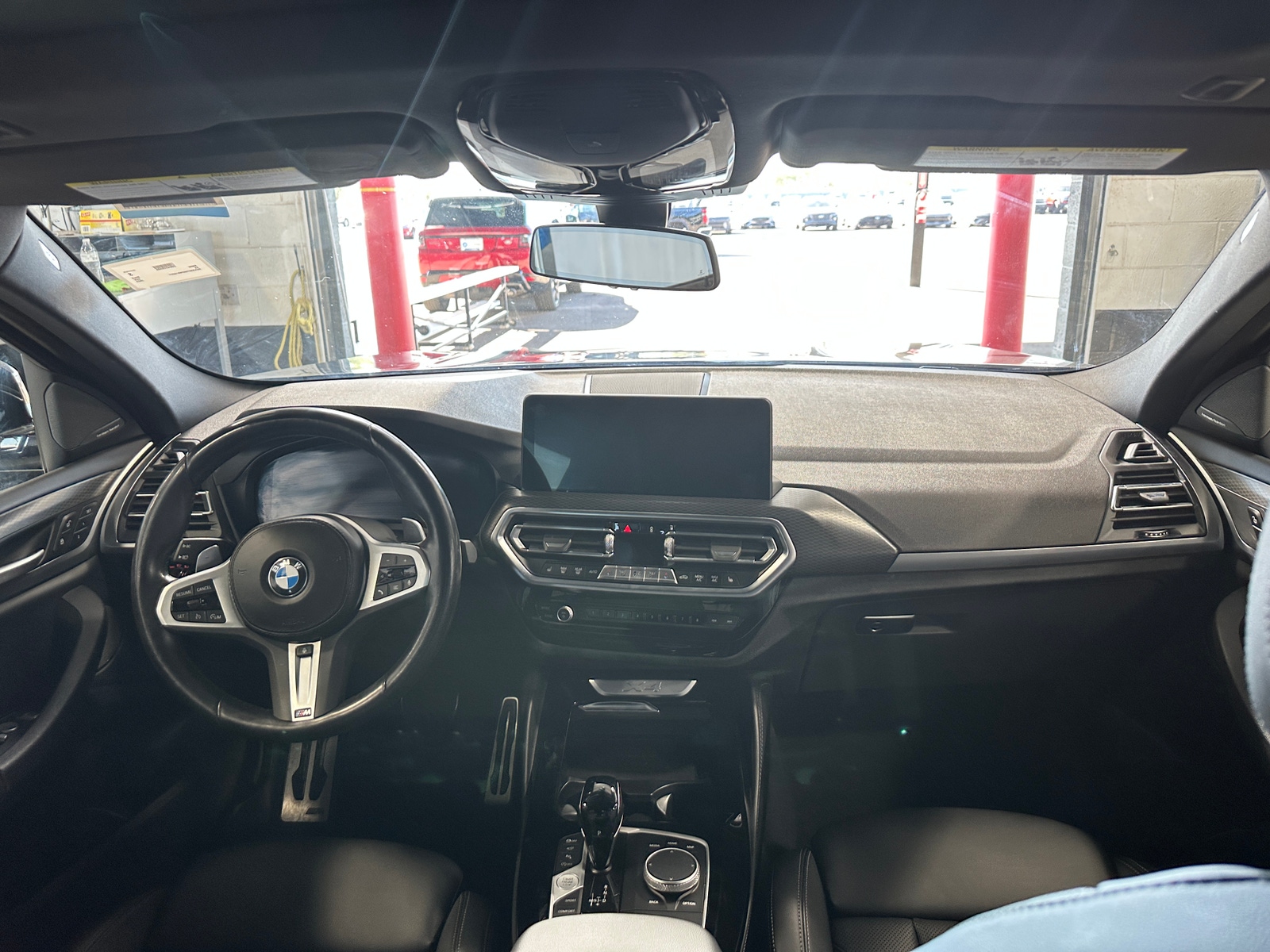 Thumbnail: 2023 BMW X4 - 2