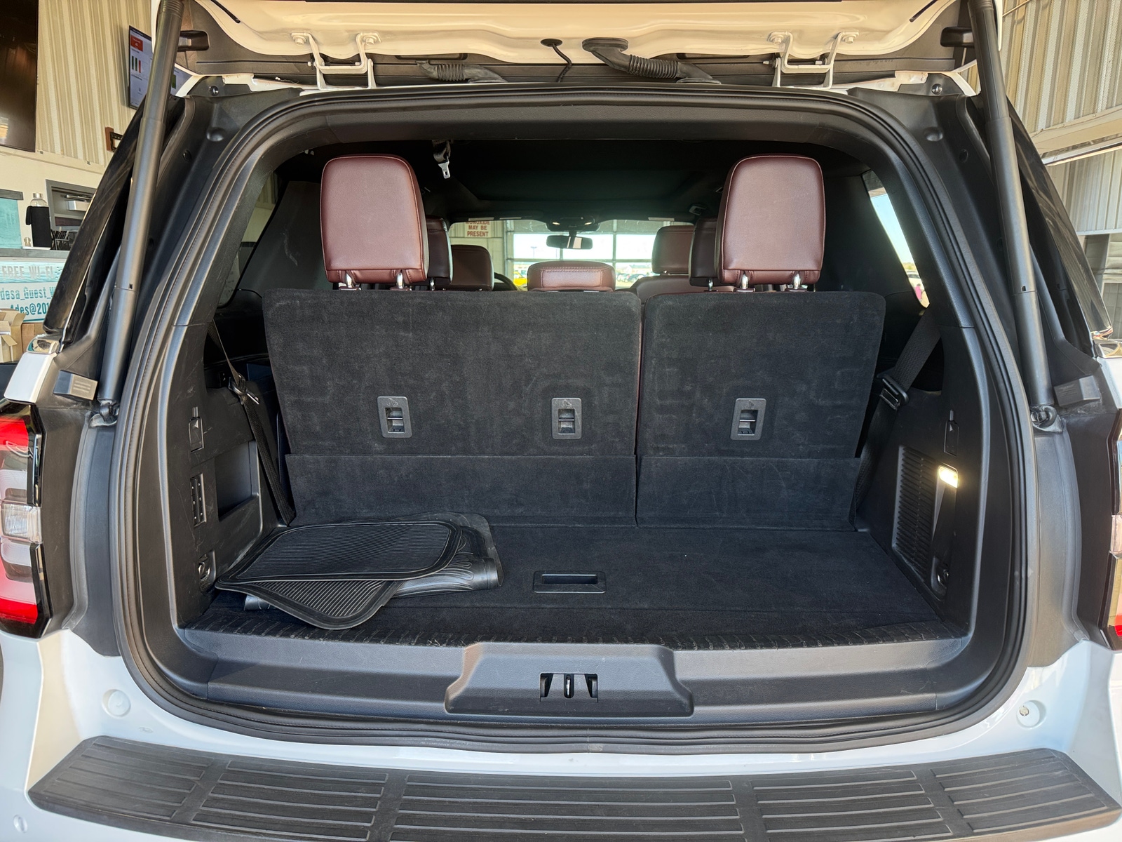 Thumbnail: 2022 Ford Expedition - 6